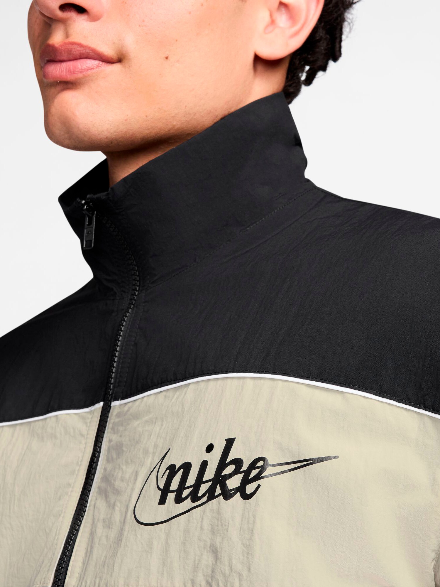 NIKE, M LIGHTWEIGHT FULL-ZIP JACKET