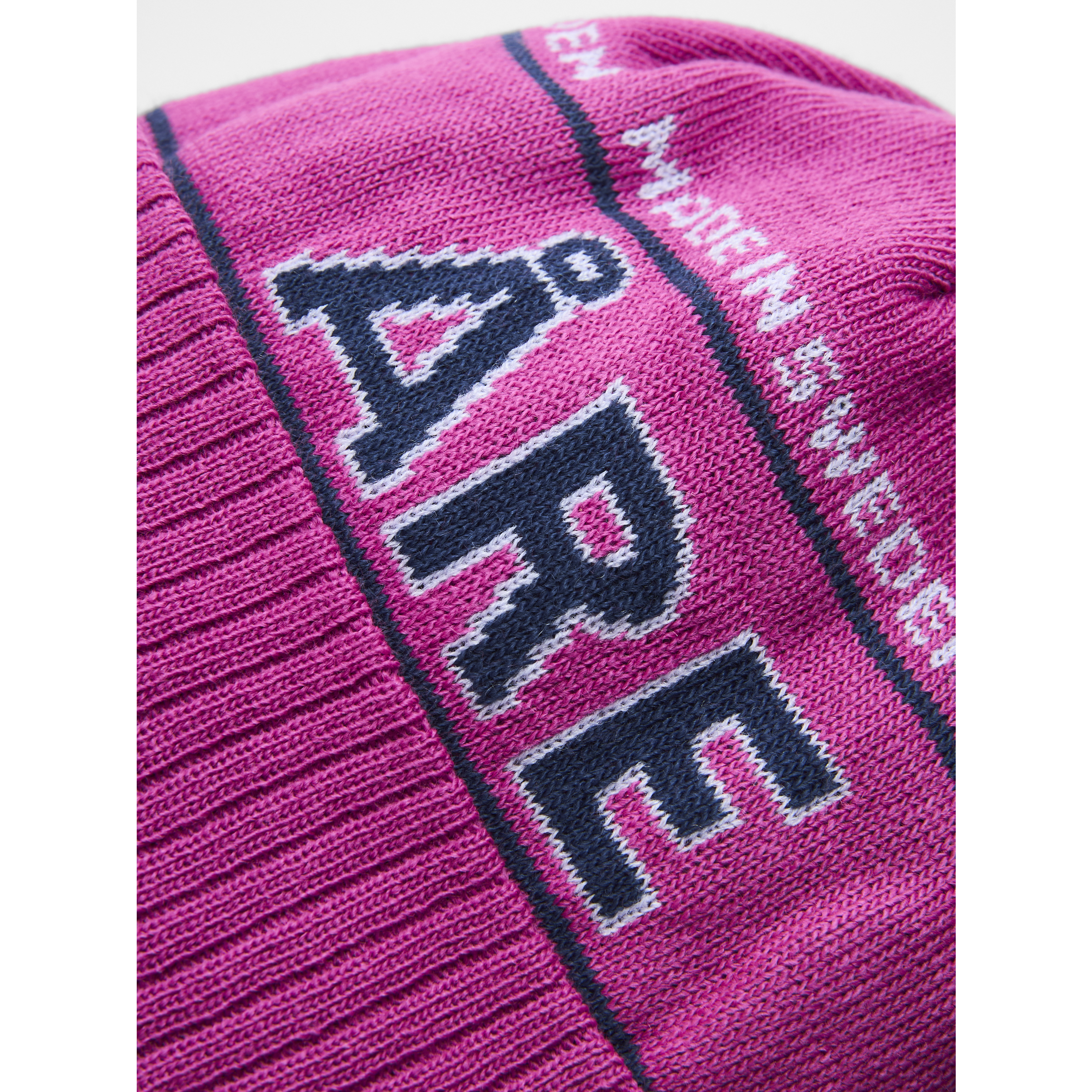 SEGER, Seg Pom Beanie &Aring;re