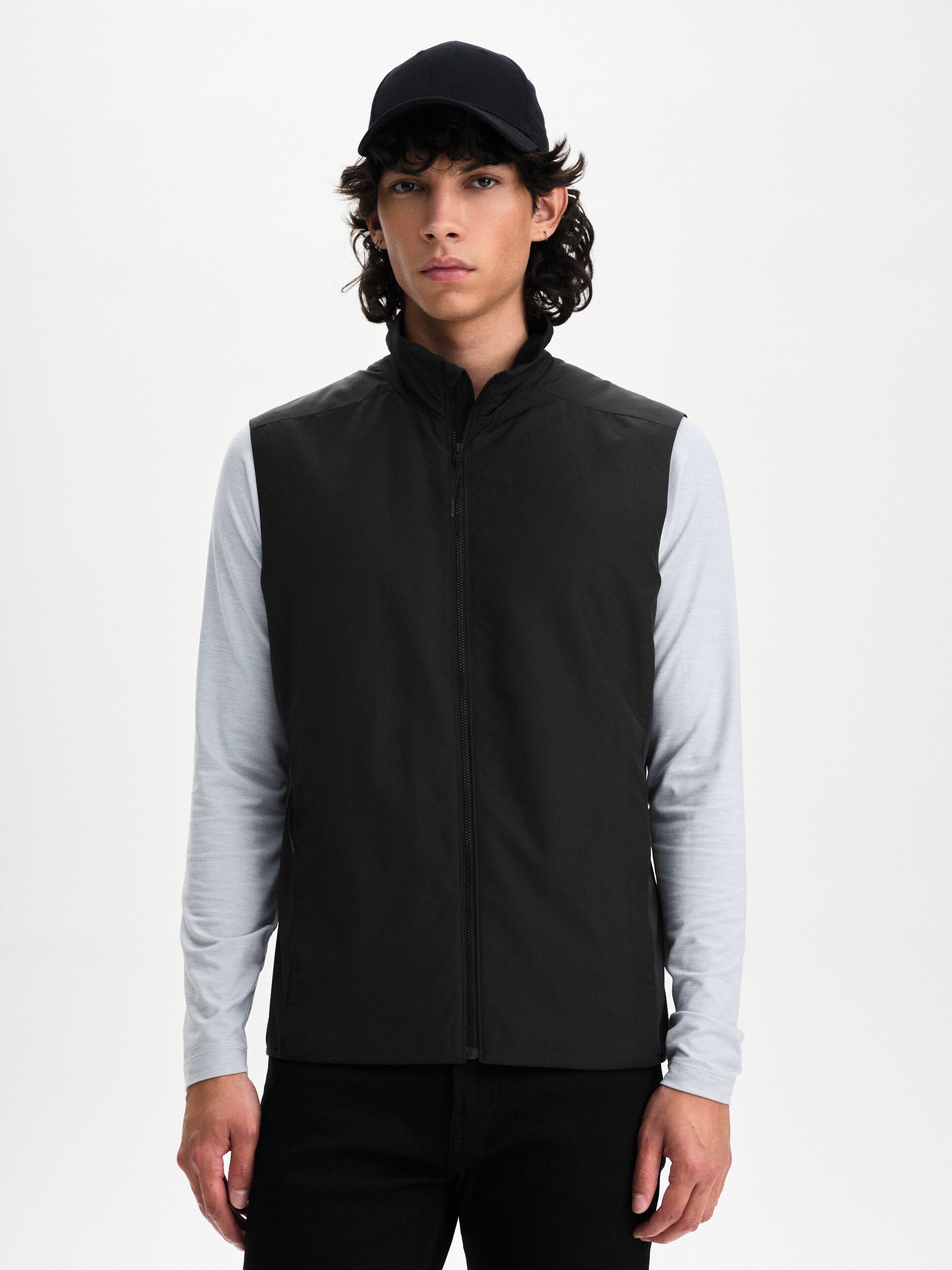 
EVEREST, 
M VENTURE VEST, 
Detail 1
