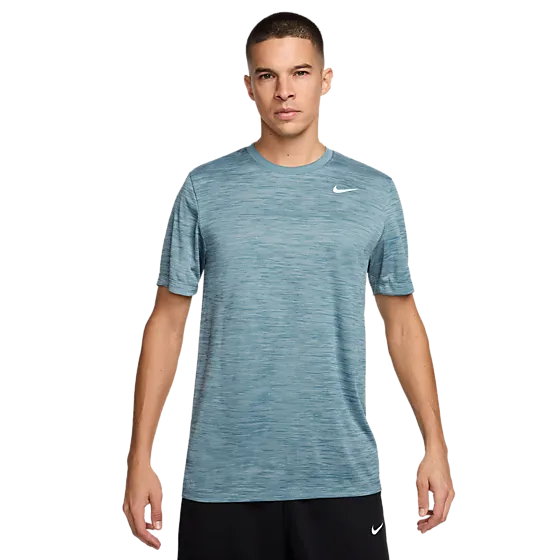 707421101101 NIKE  Nike Dri-Fit Men'S Fitness T-Shirt 707421101101 NIKE Nike Dri-Fit Men'S Fitness T-Shirt  Model01 Detail