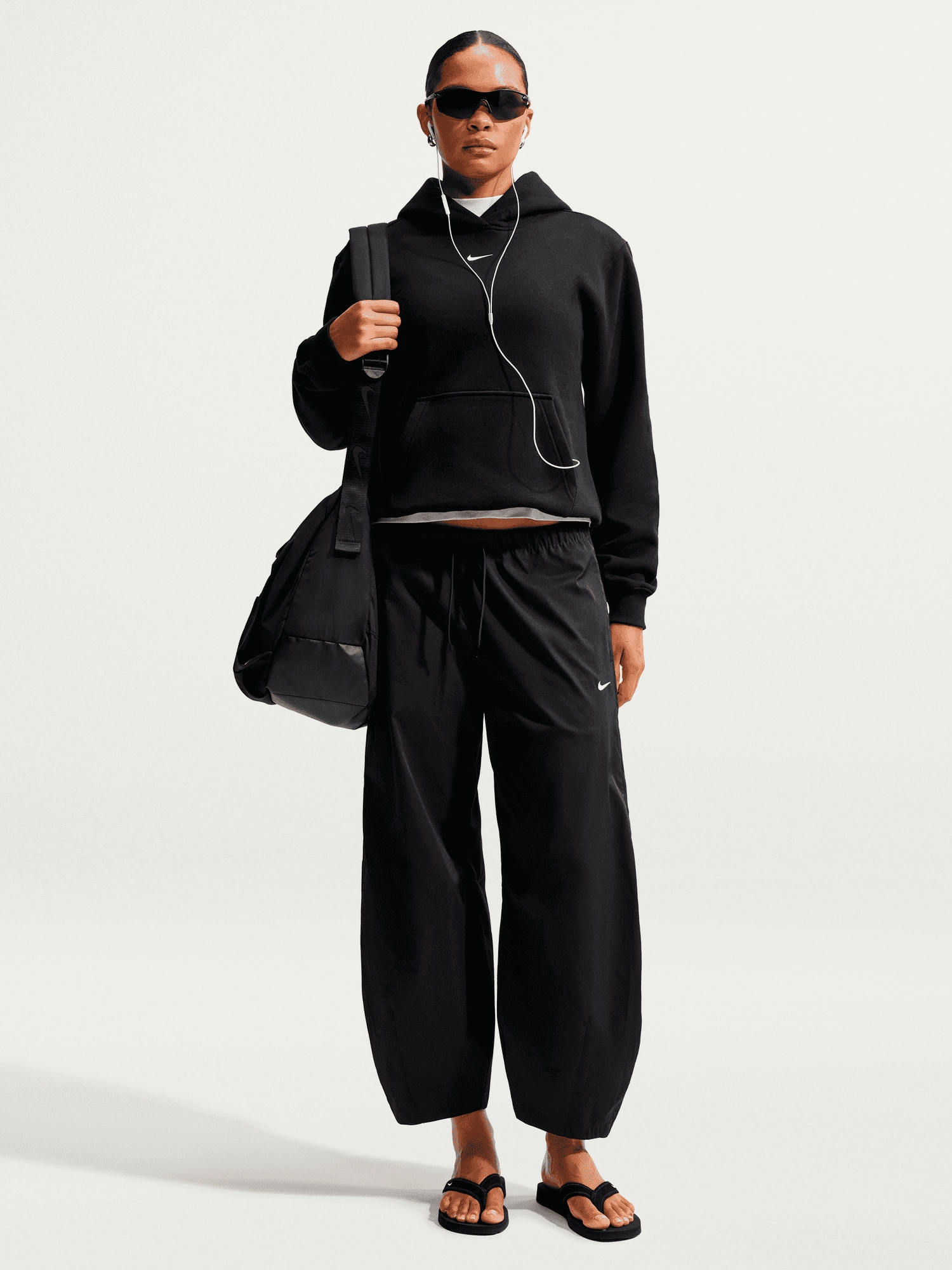 
NIKE, 
W STUDIO FLEECE PO HOODIE, 
Detail 1
