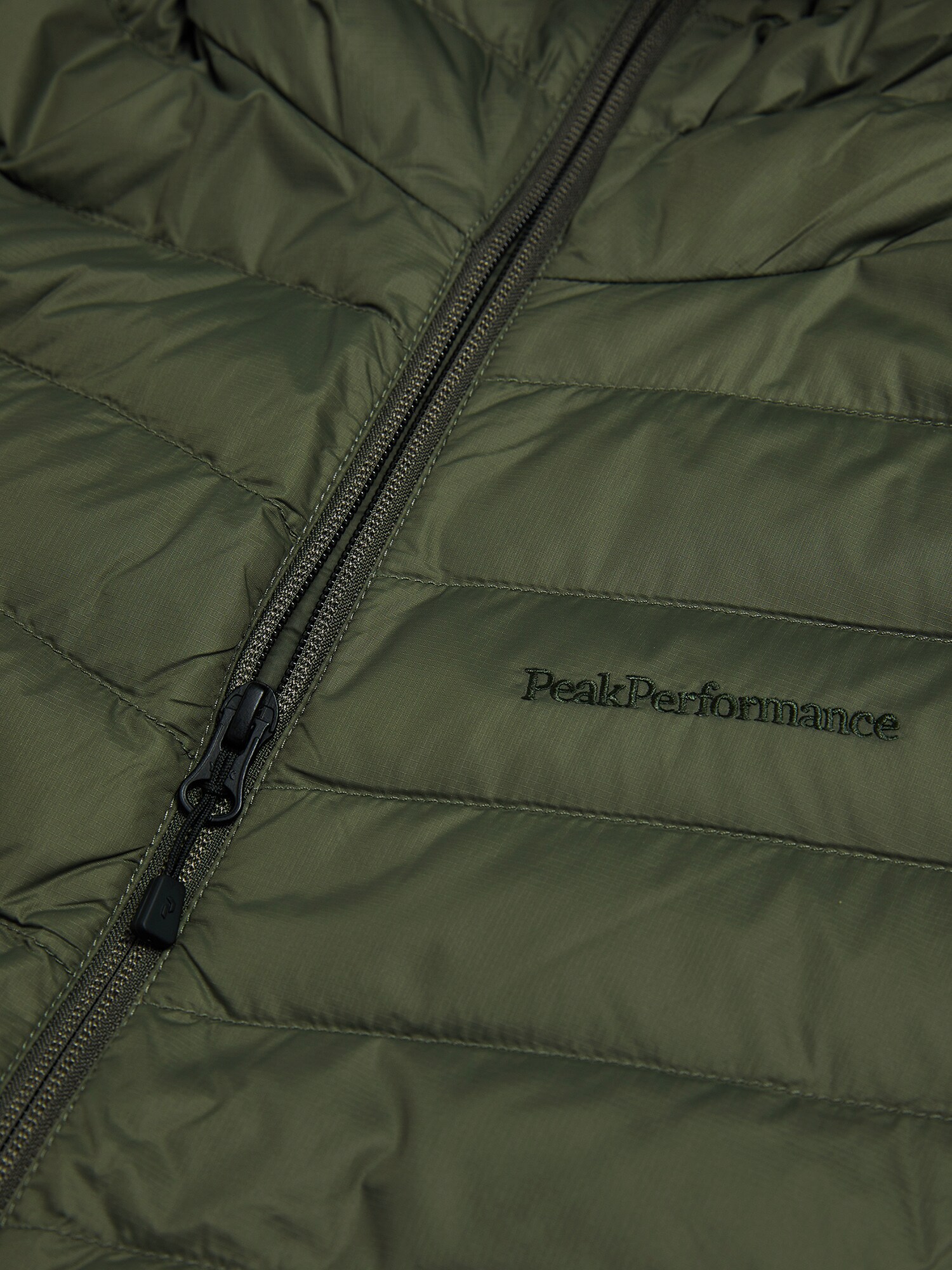PEAK PERFORMANCE, FROST DOWN HYBRID HOOD W