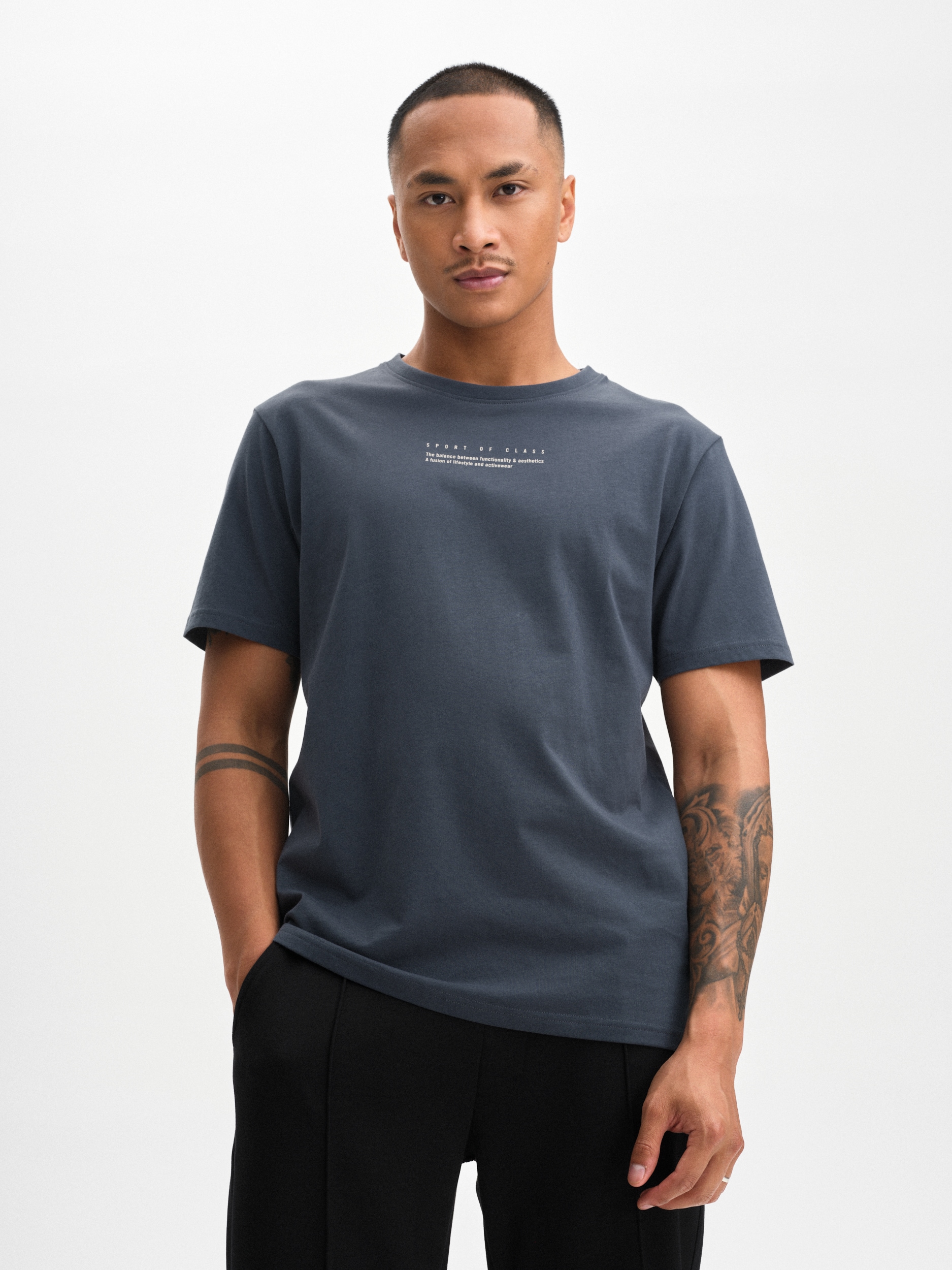 
SOC, 
M GRAPHIC TEE, 
Detail 1
