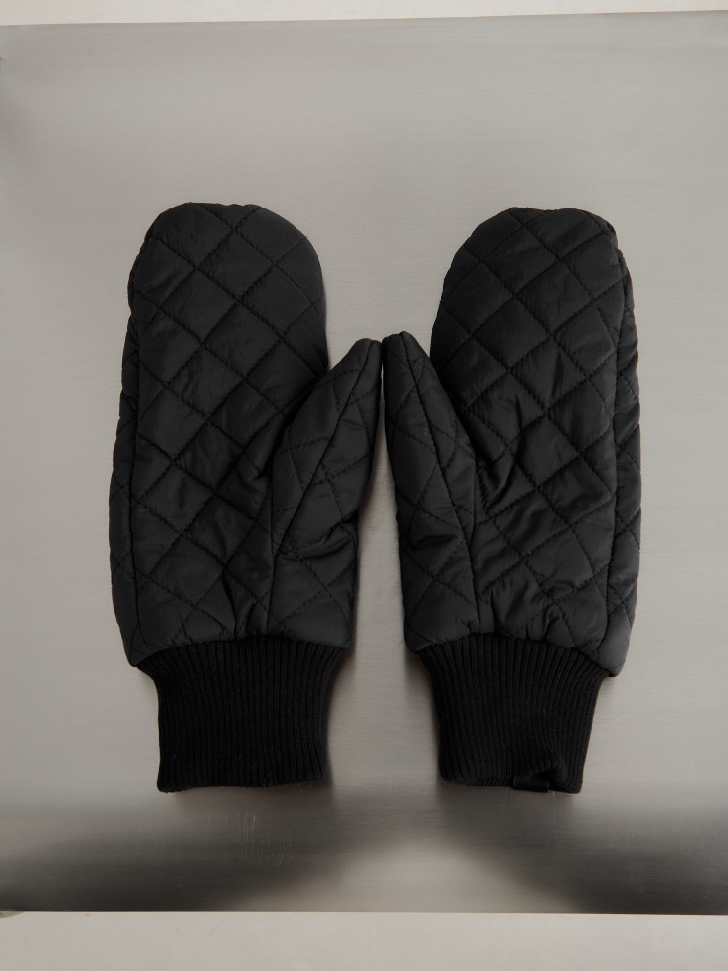 AIM&acute;N, QUILTED MITTENS