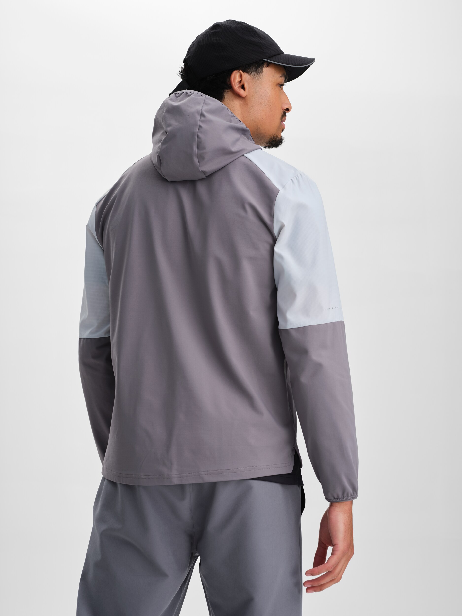 SOC, M Run Ultra Hood