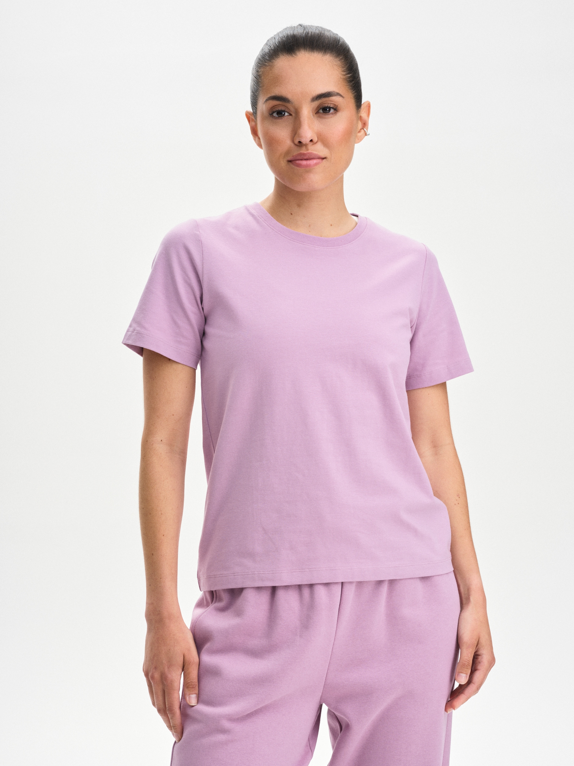 
SOC, 
W REGULAR FIT R-NECK TEE, 
Detail 1
