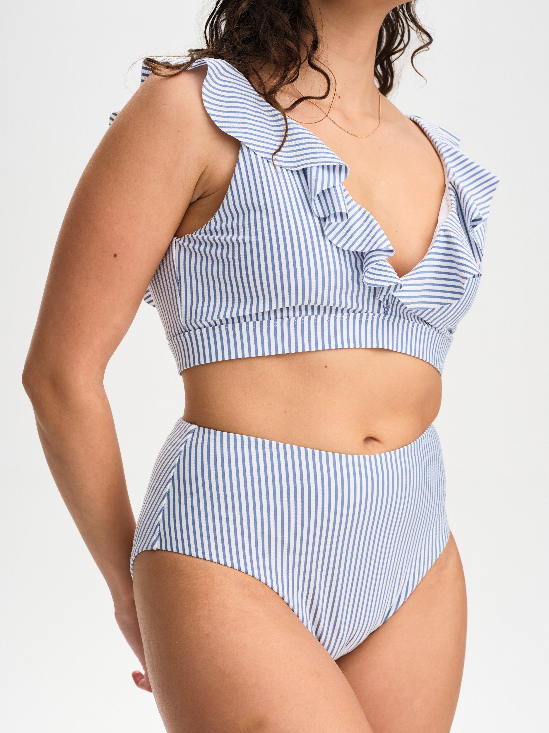 RACE MARINE, W ANTHEA HIGH BRIEF