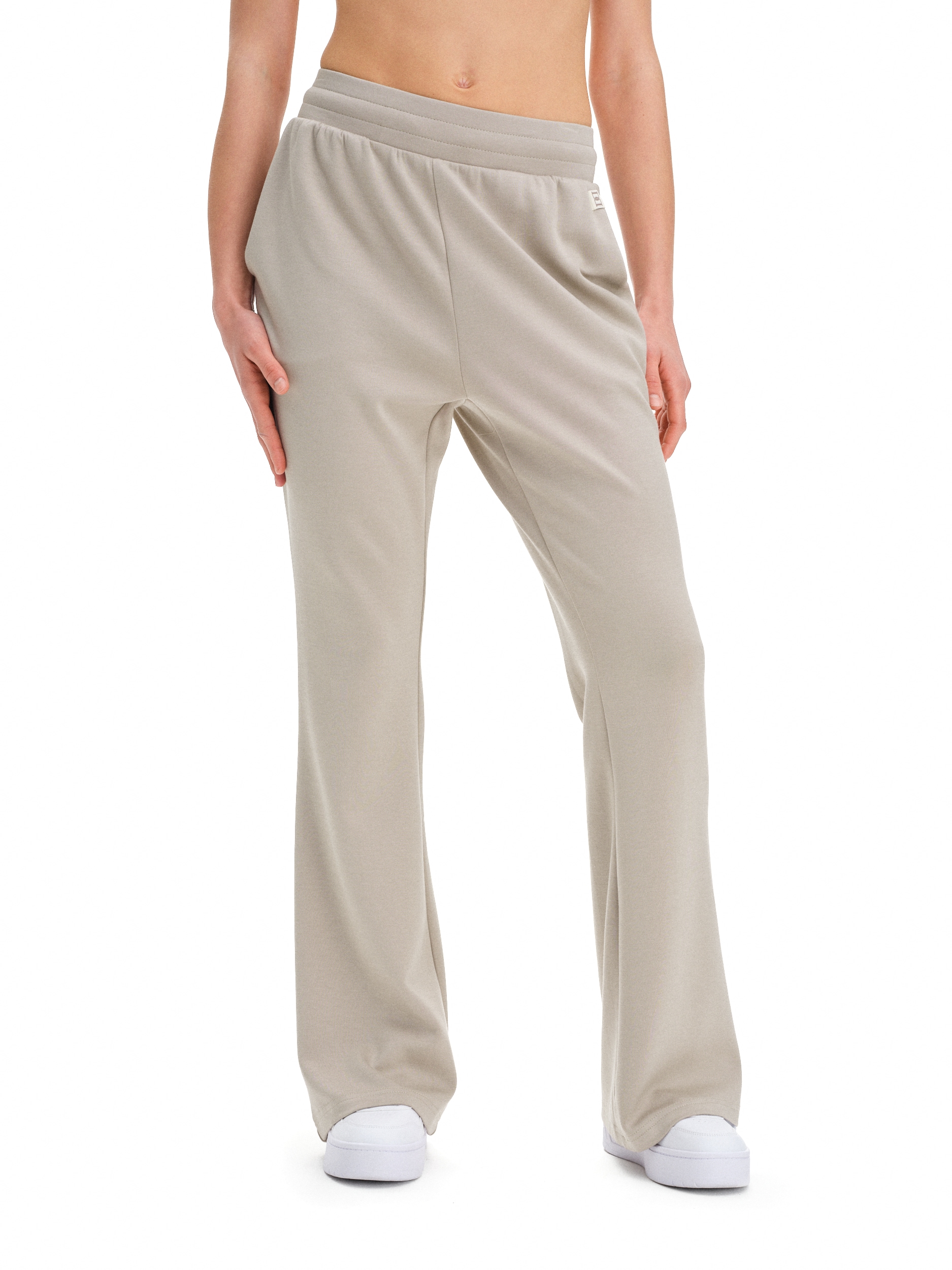 
LE DON DE VIE, 
Lounge Pant Flare W, 
Detail 1

