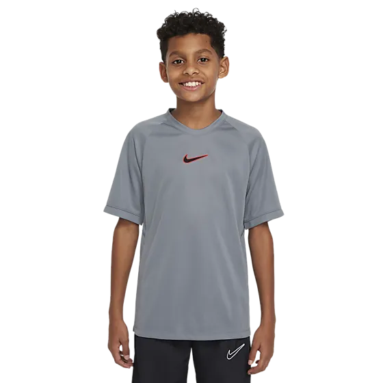 405616101101 NIKE K Academy Short Sleeve Top 405616101101 NIKE K Academy Short Sleeve Top Model01 Detail