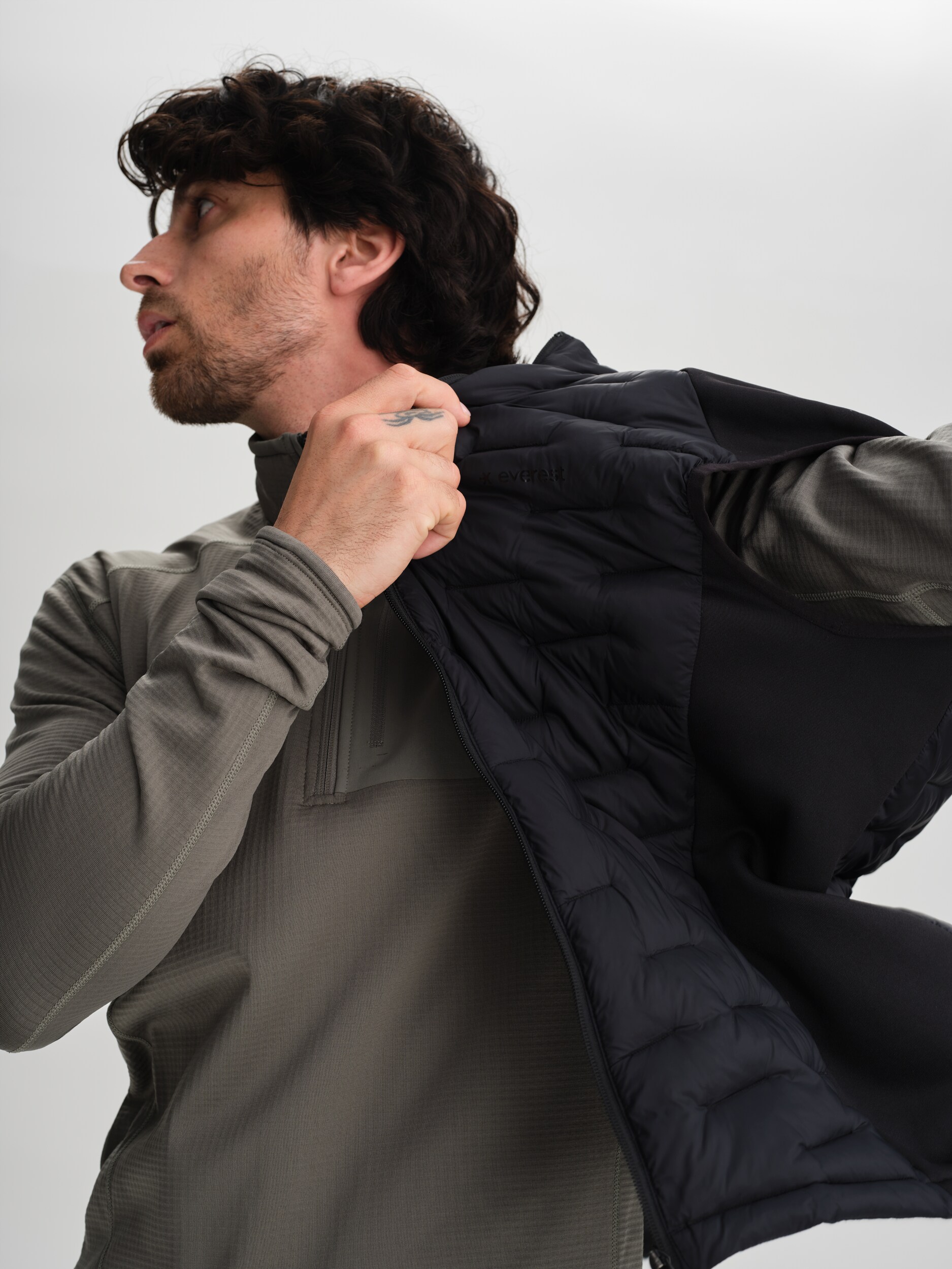 EVEREST, M Hybrid Vest