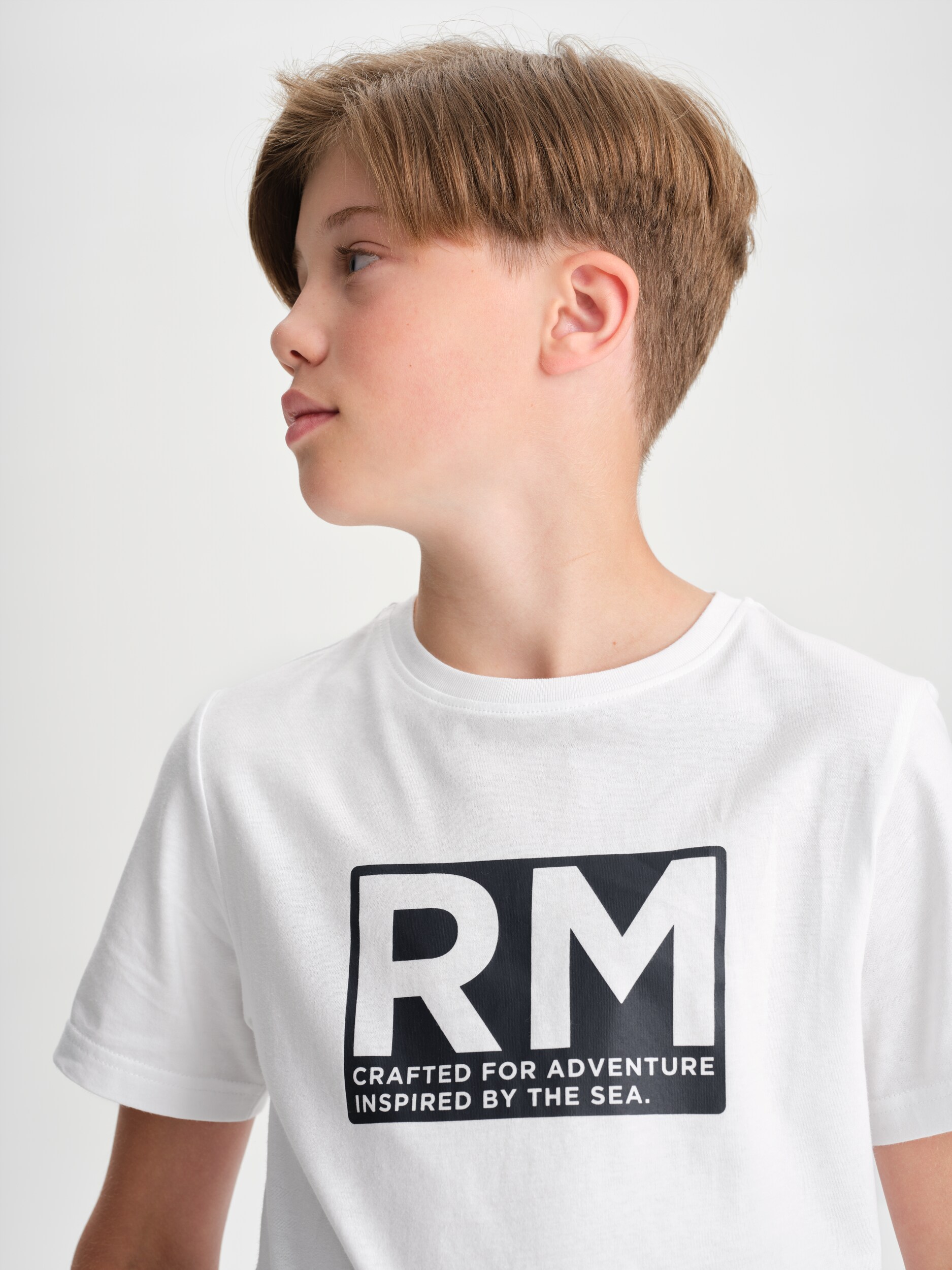 RACE MARINE, J Sea Graphic Tee