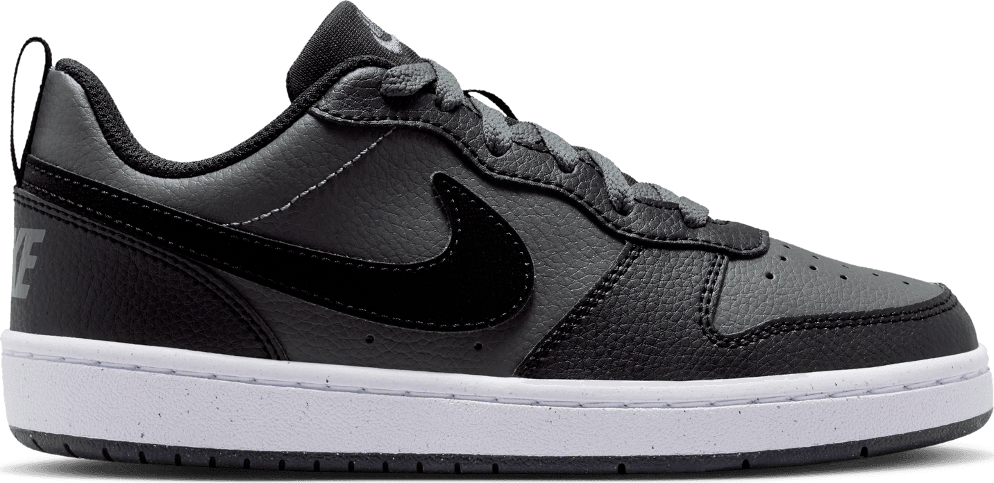 
NIKE, 
J COURT BOROUGH LOW GS, 
Detail 1
