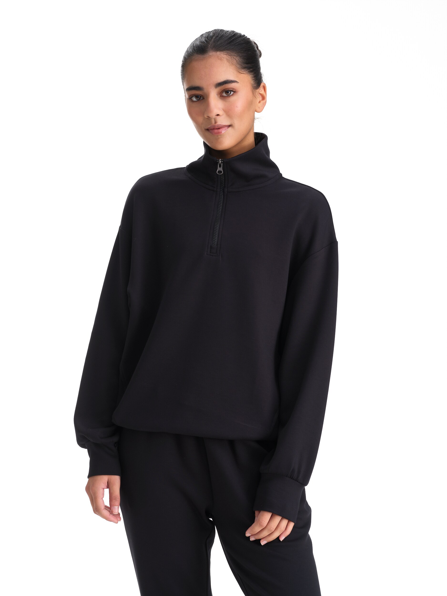 
LE DON DE VIE, 
Lounge Half Zip W, 
Detail 1
