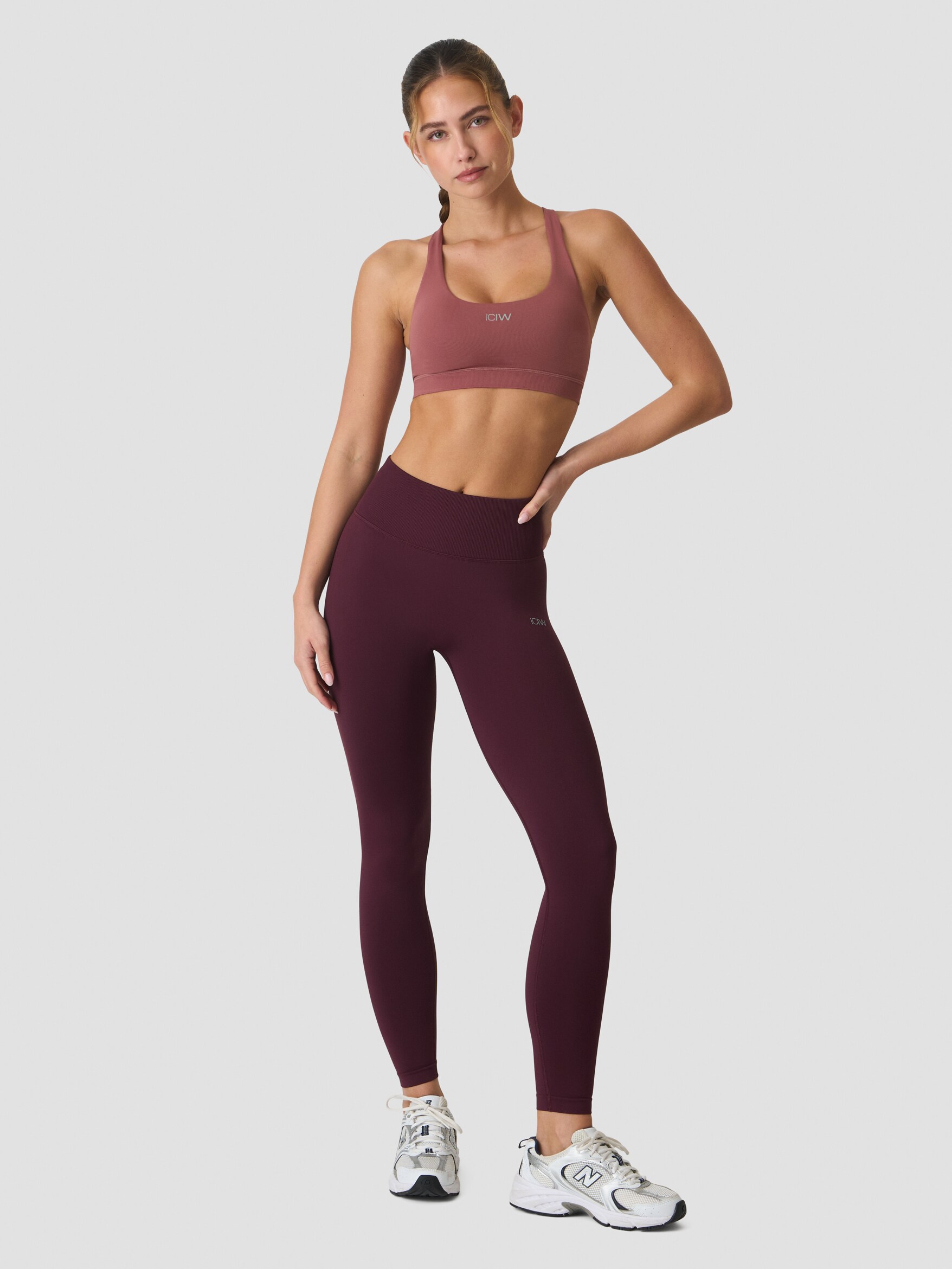 ICANIWILL, DEFINE SEAMLESS RACER BACK SPORTS BRA W