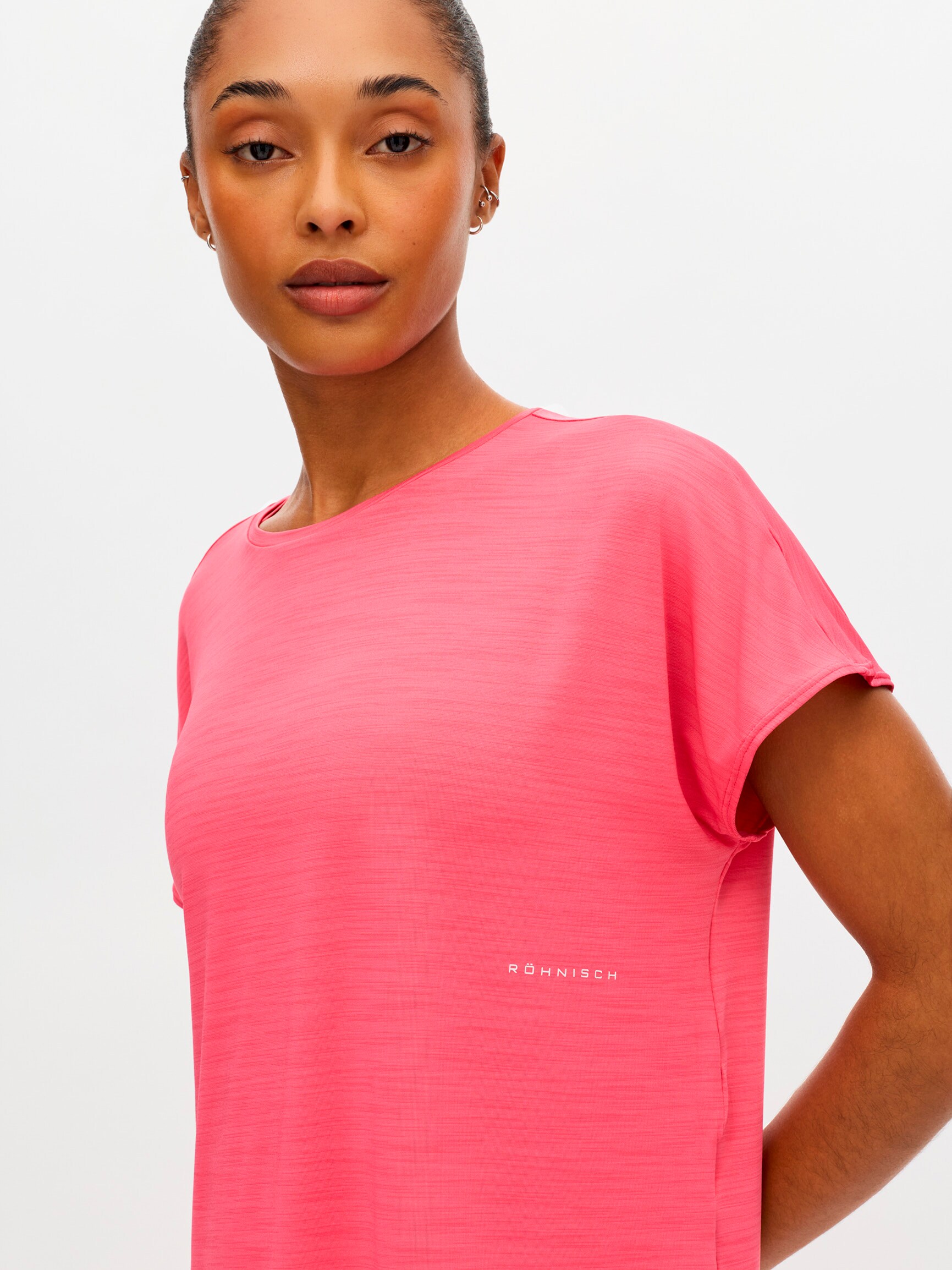 R&Ouml;HNISCH, Motion Tee