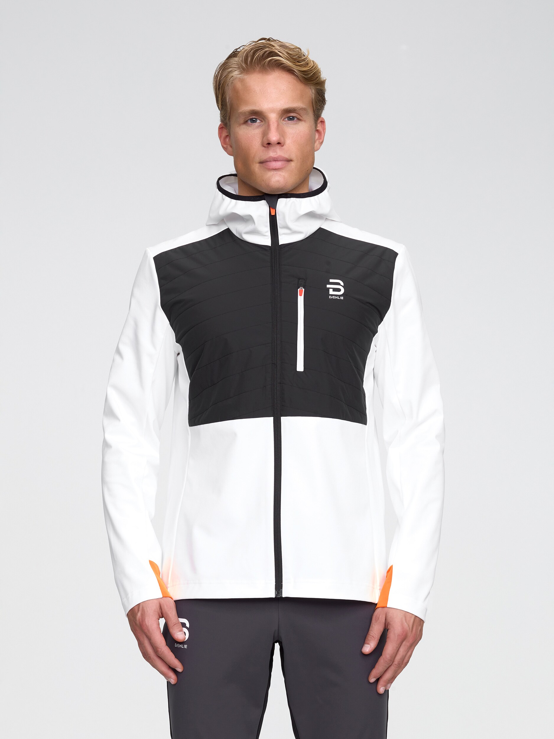 
DAHLIE, 
M Jacket Power, 
Detail 1
