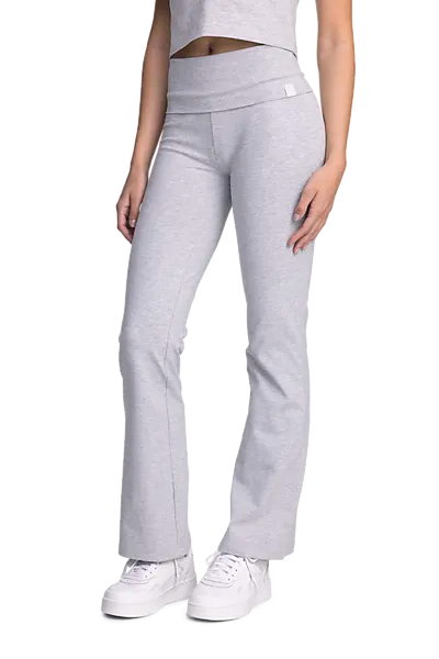 393479101101 SOC W Fold Flare Pant 393479101101 SOC W Fold Flare Pant Model01 Detail