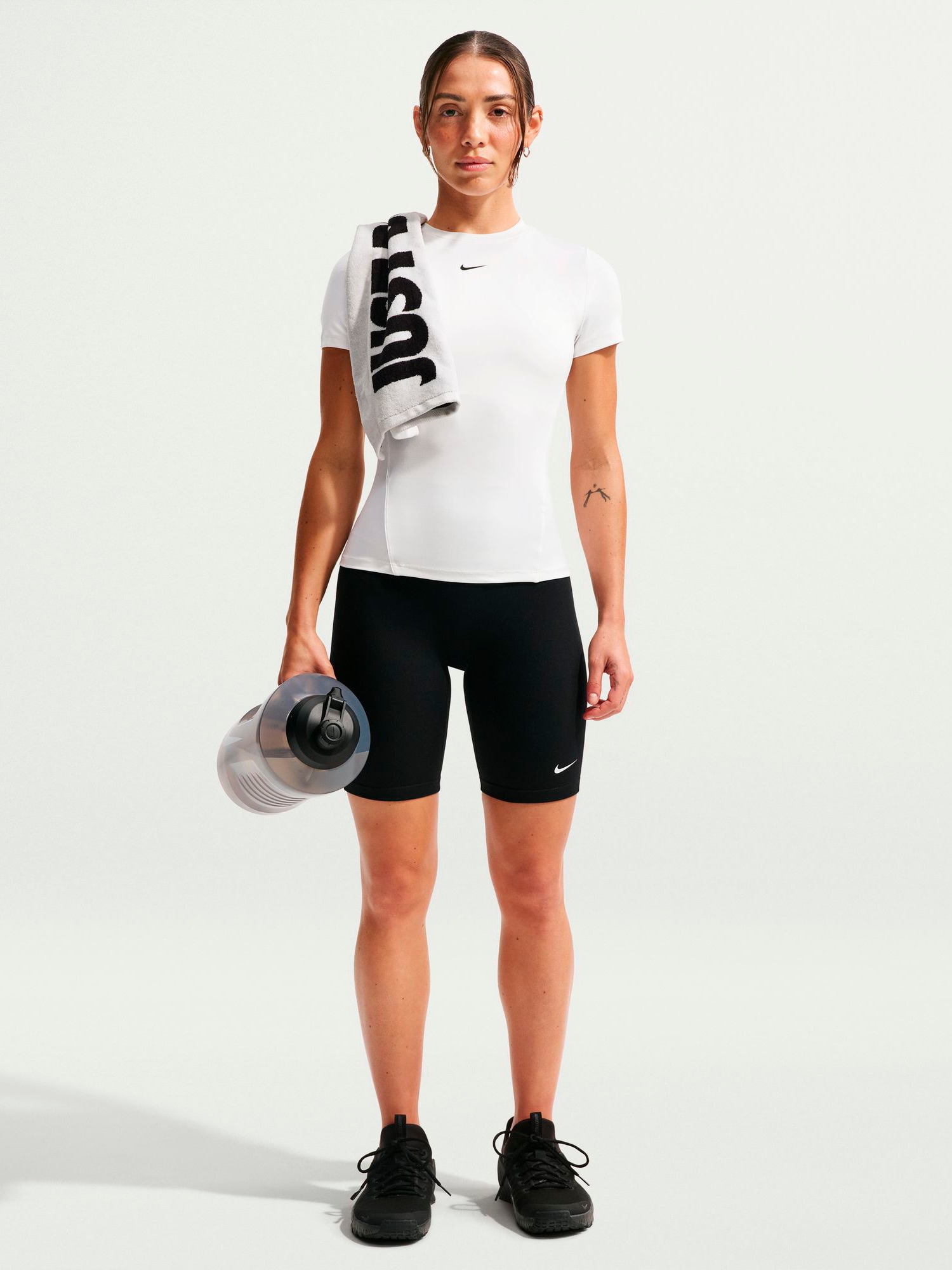 NIKE, W NK ONE FITTED SS TOP