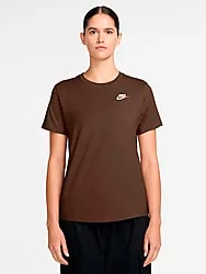 W Nsw Tee Club - CACAO WOW Model01 Small1x1