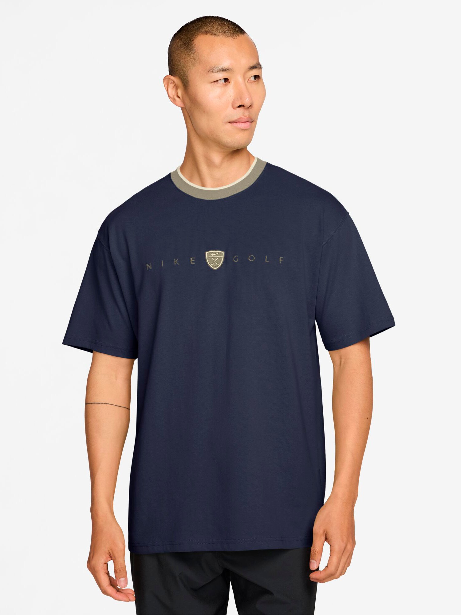 
NIKE, 
M NK TEE LSE GOLF RETRO, 
Detail 1
