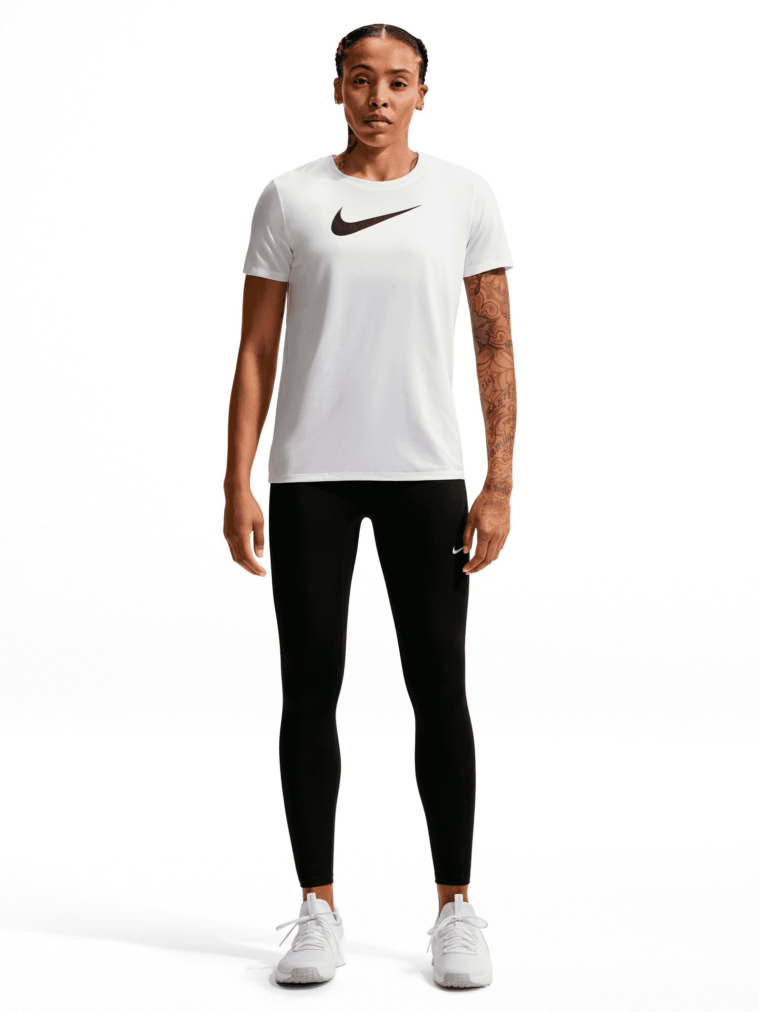 
NIKE, 
NIKE WOMEN'S DRI-FIT GRAPHIC T-SHIRT, 
Detail 1
