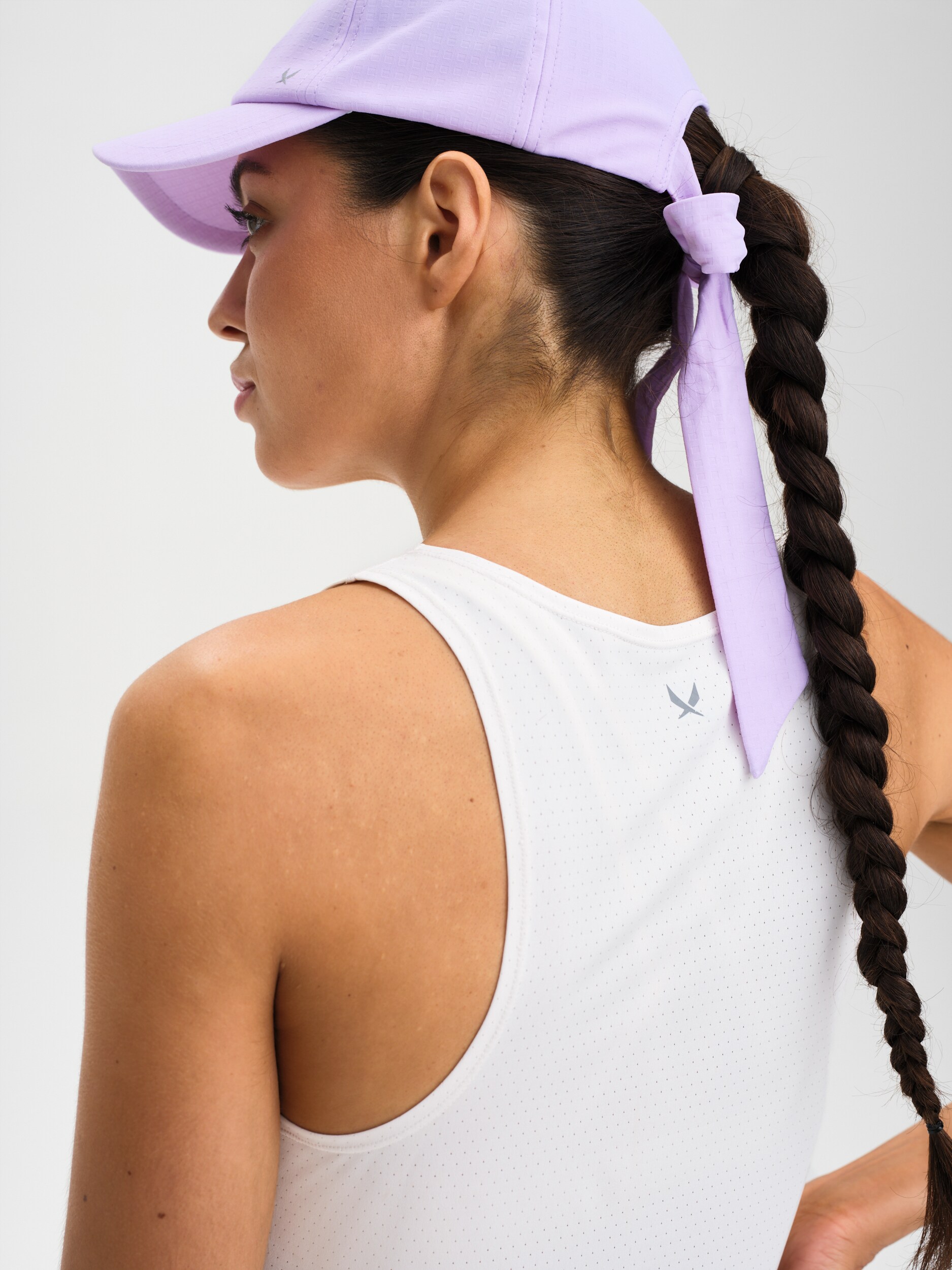 SOC, W RUN AIRY SINGLET