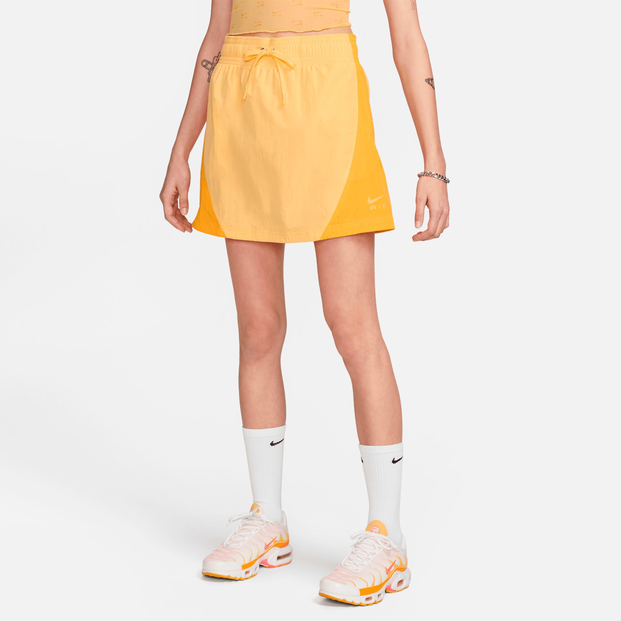 
NIKE, 
W Nsw Wvn Hr Mini Skirt, 
Detail 1
