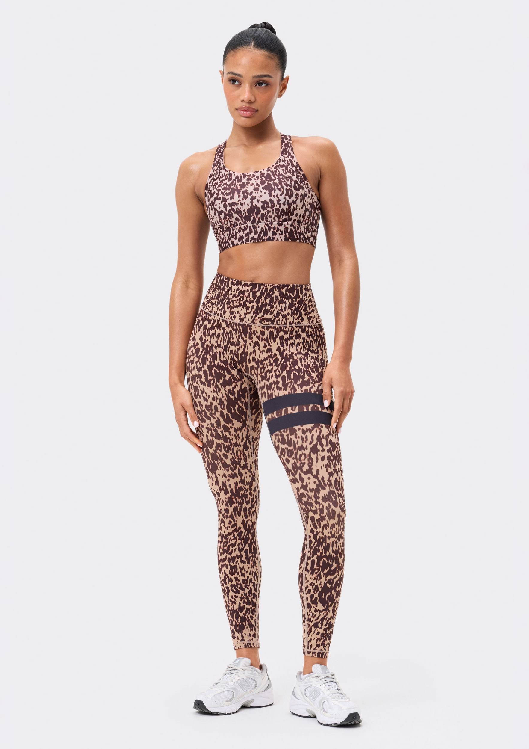 STRONGER, Bounce Sports Bra
