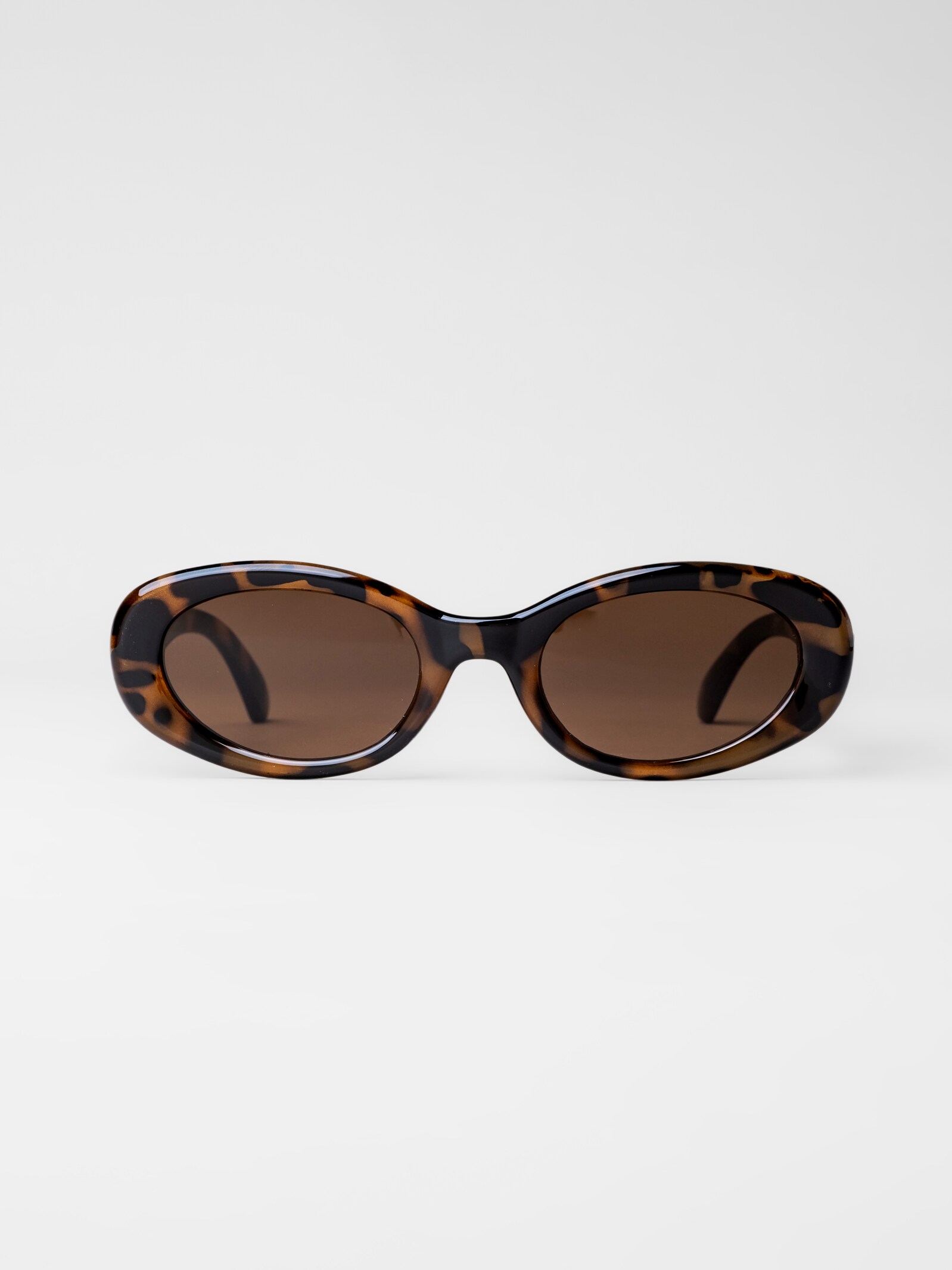 
ELLA & JAY, 
EFFORTLESS, 
Detail 1
