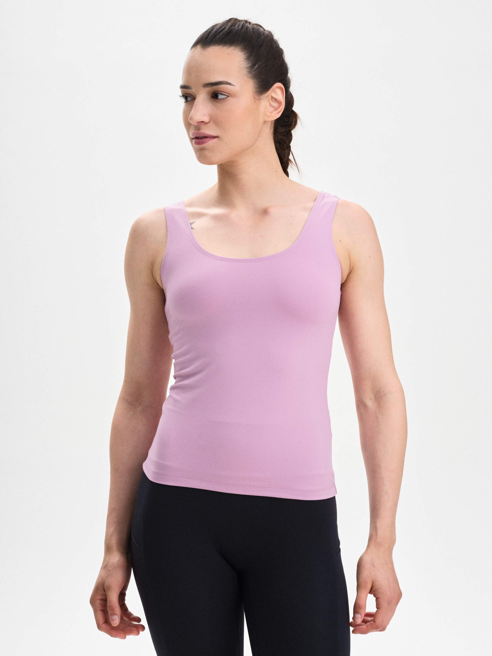 
SOC, 
W SOFT FITNESS SINGLET, 
Detail 1
