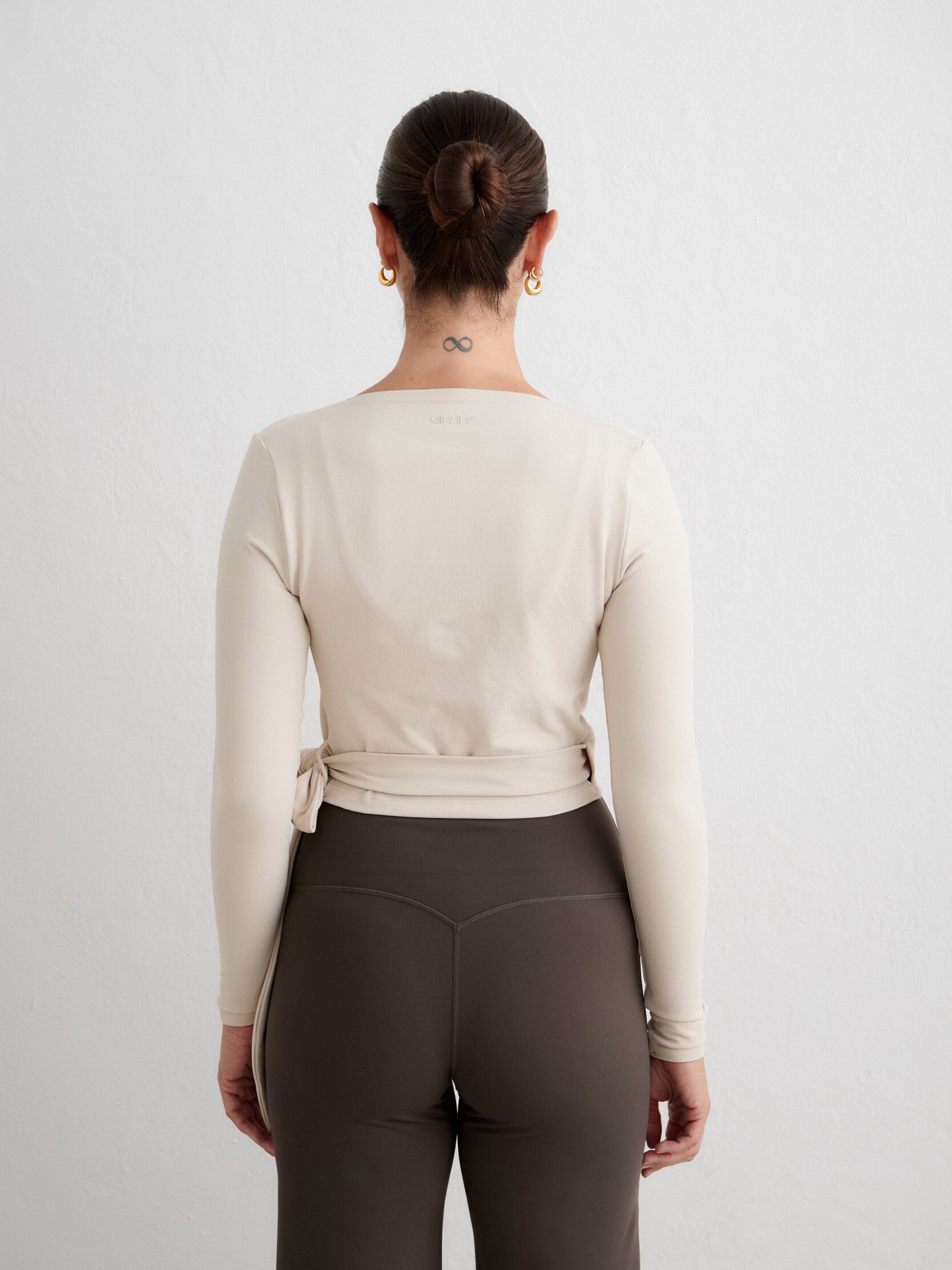 AIM&acute;N, Shape Seamless Wrap Long Sleeve