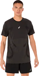 M Seamless Ss Top - PERFORMANCE BLACK Model01 Small1x1