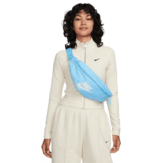 706864104101 NIKE  Heritage Wais U 706864104101 NIKE Heritage Wais U  Model01 Detail