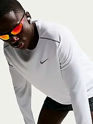 M NIKE MILER DRI FIT LONG SLEEVE RUNNING TOP - WHITE/REFLECTIVE Model01 Small1x1