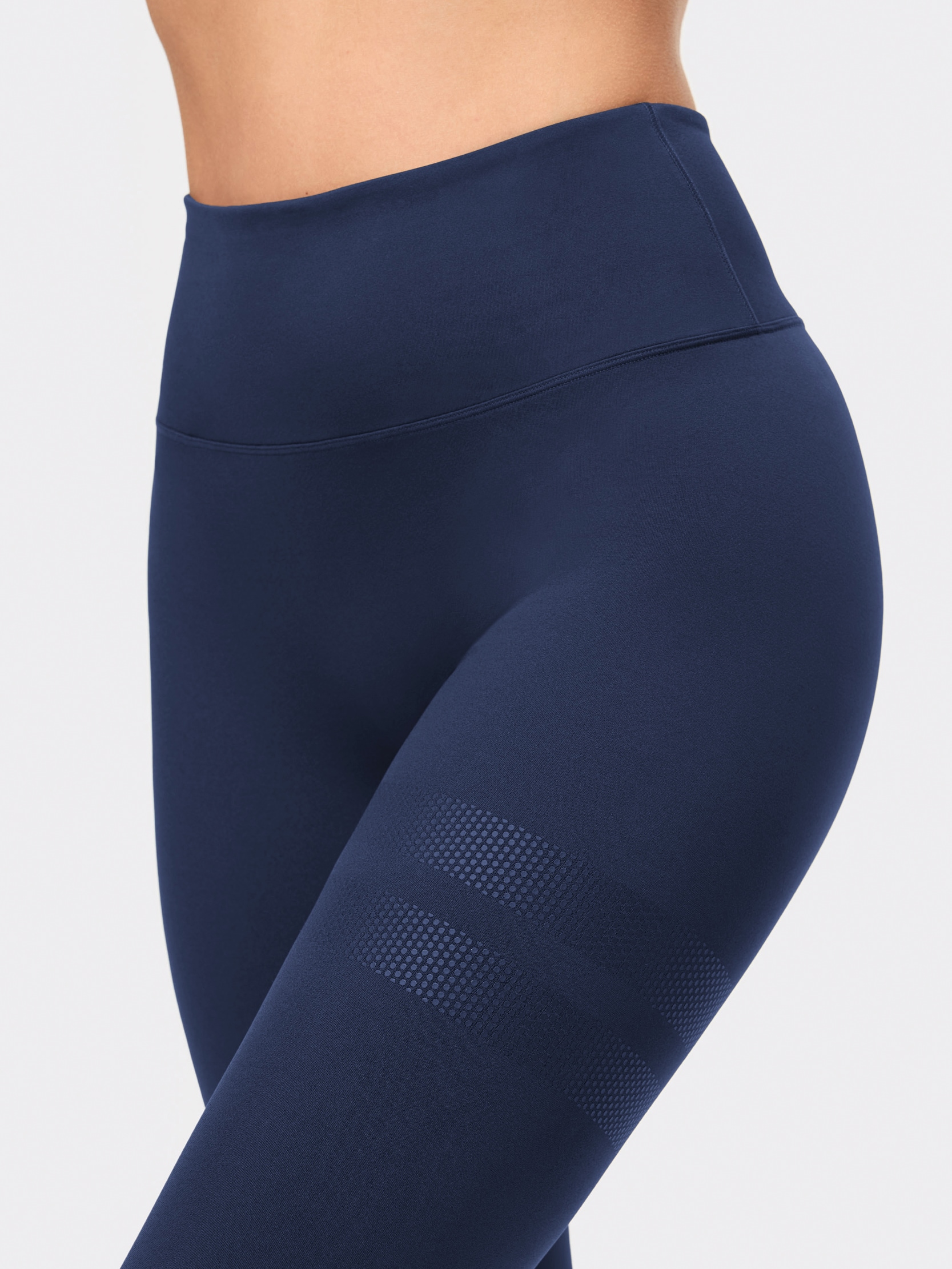 STRONGER, The Signature One Leggings