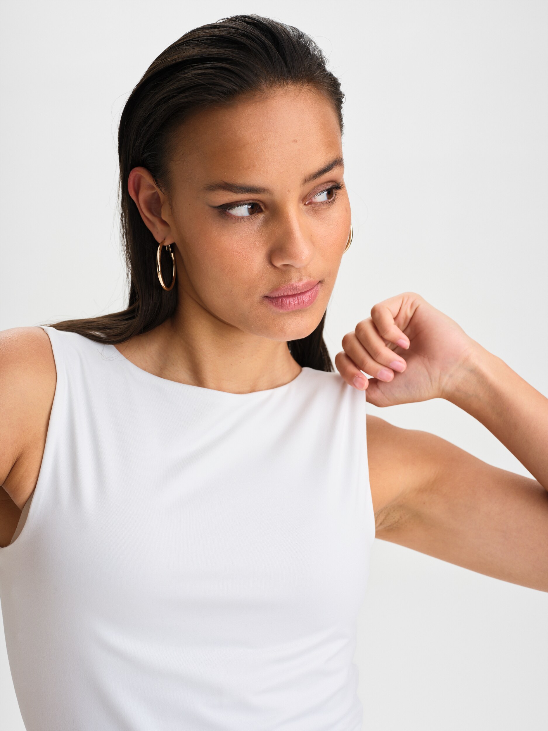 SOC, W Soft Square Singlet