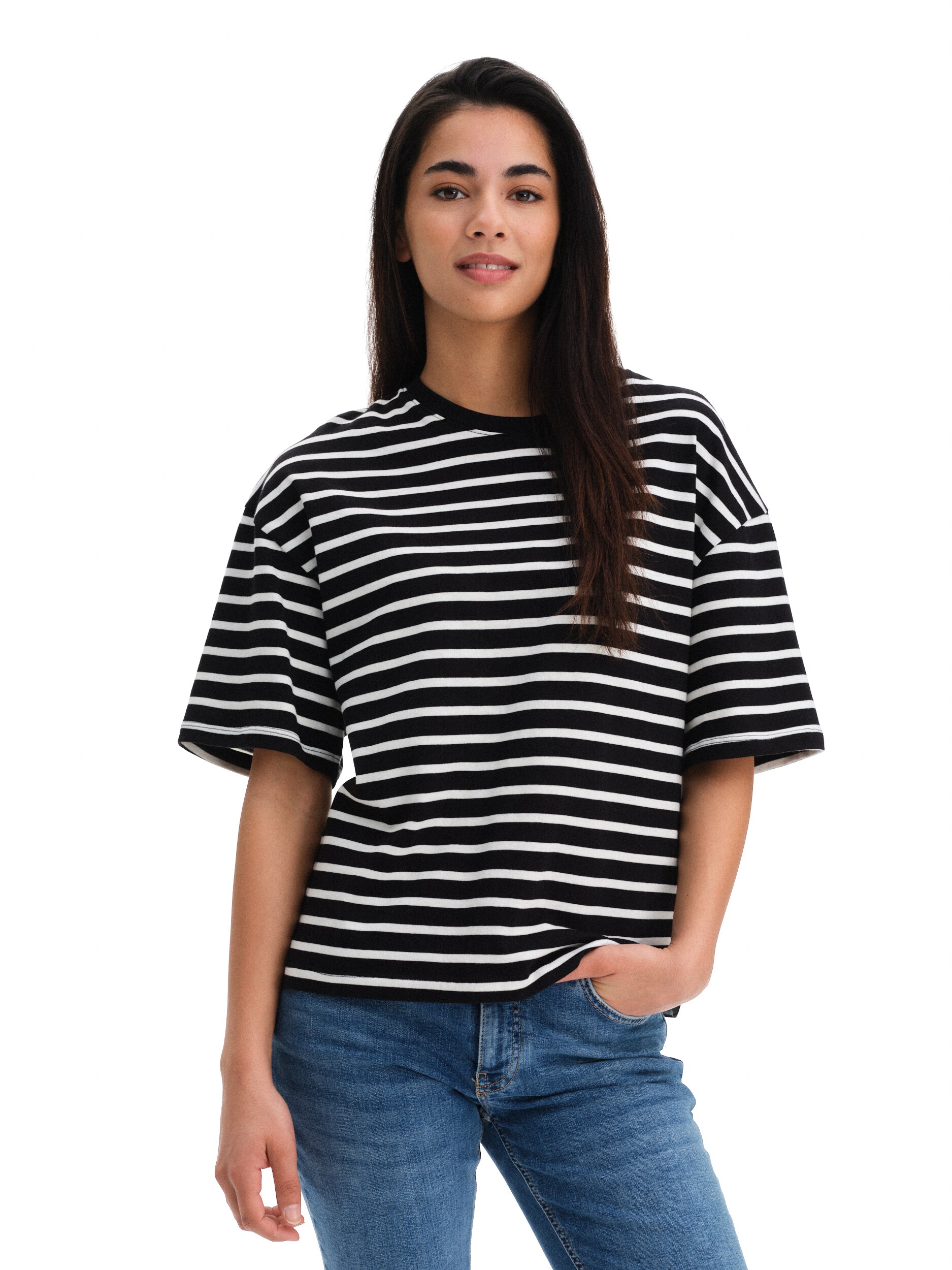 
TAKEOFF, 
Boxy Tee W, 
Detail 1
