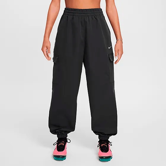 398883101103 NIKE G Nsw Cargo Pant Sty Star 398883101103 NIKE G Nsw Cargo Pant Sty Star Model01 Detail