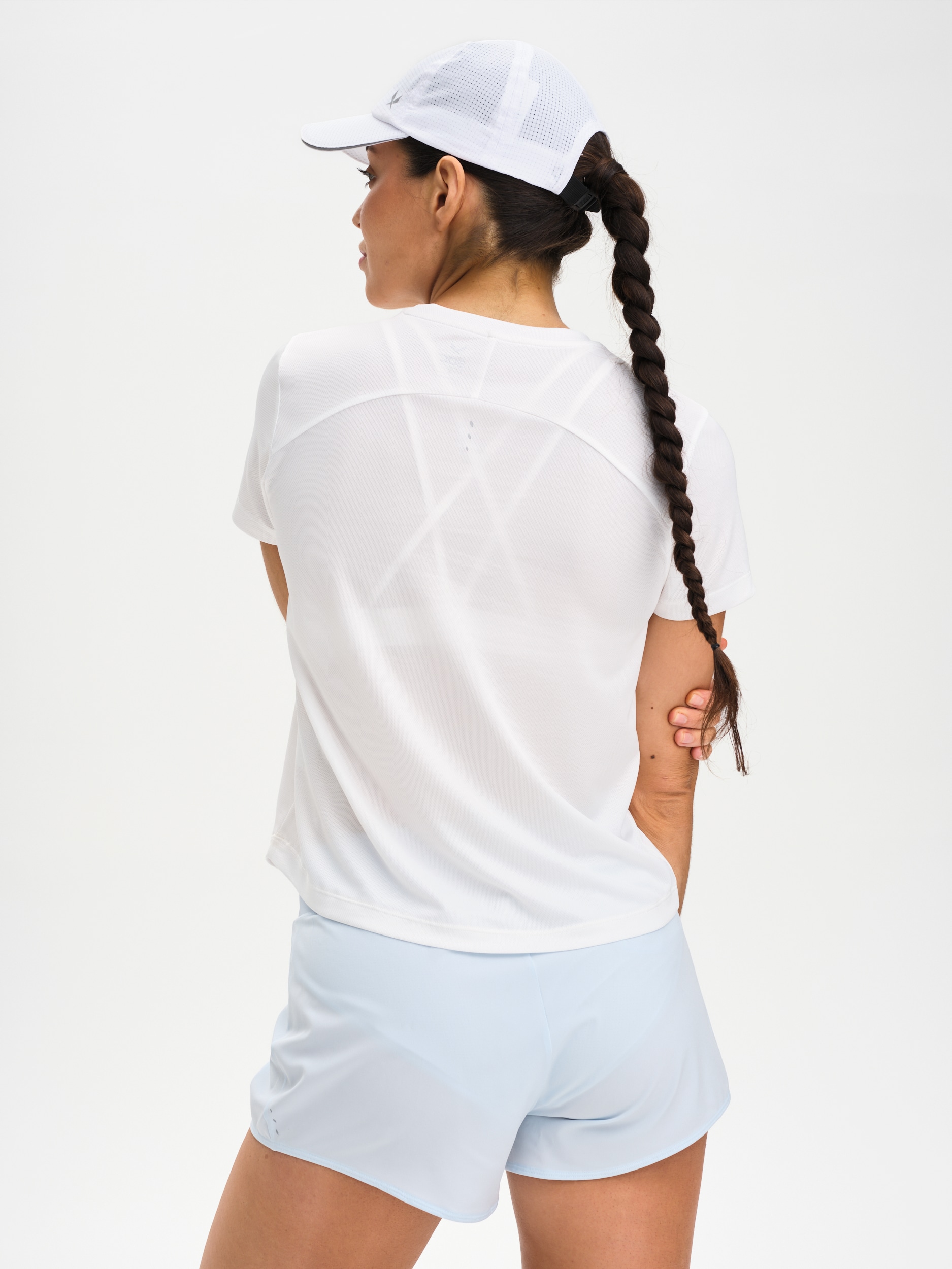 SOC, W Run Mesh Tee