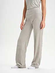 W Holiday Velvet Pant - Grey Beige Model01 Small1x1