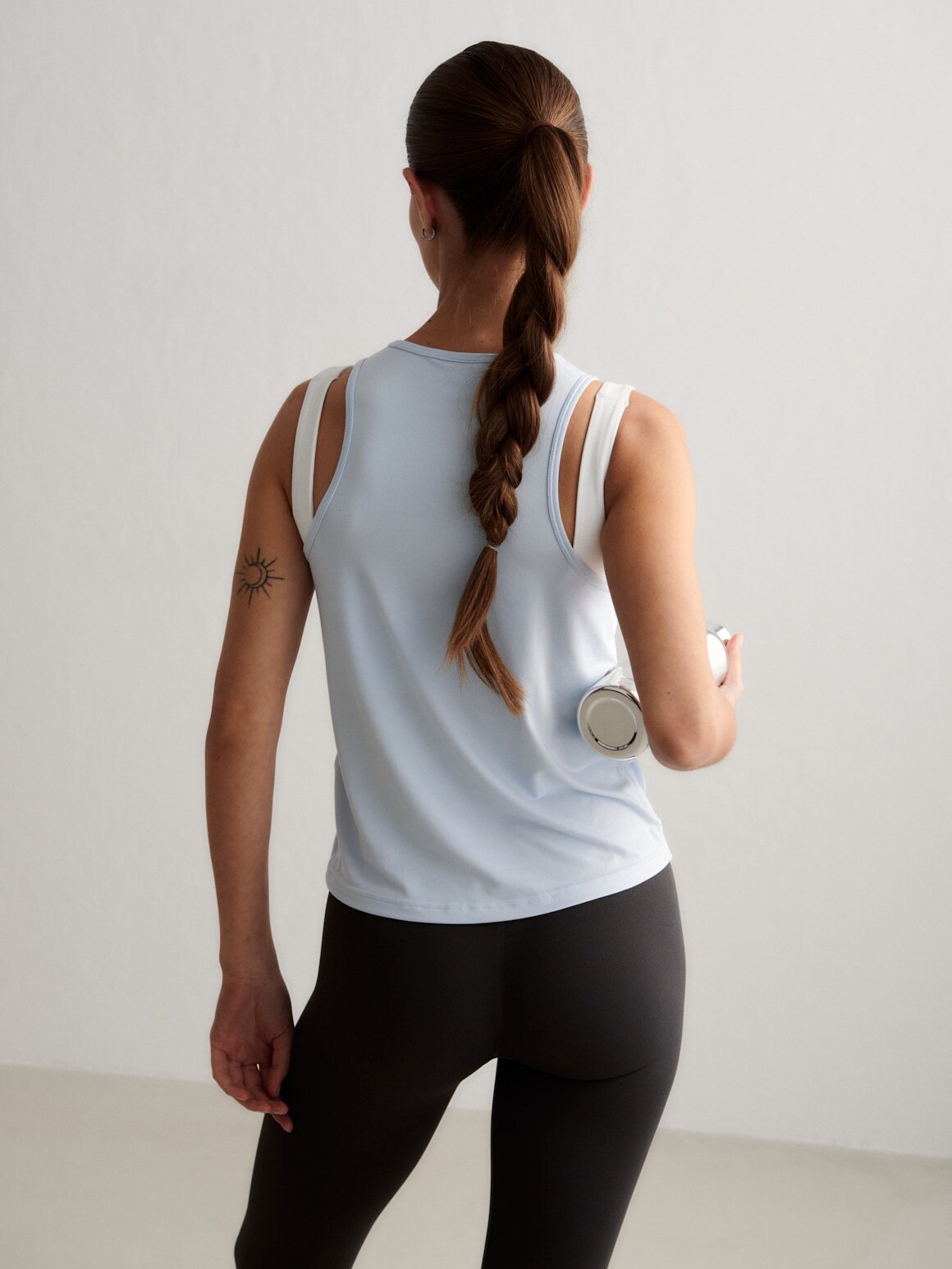 AIM&acute;N, Soft Basic Singlet