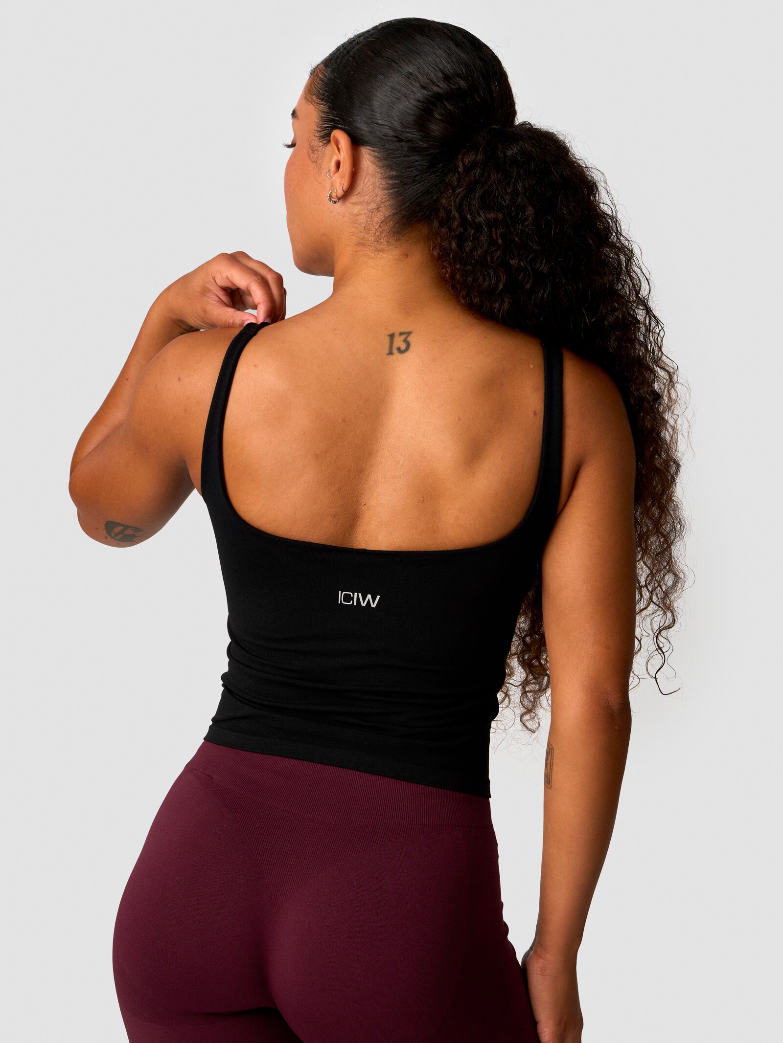 ICANIWILL, SMOOTH SEAMLESS 2-IN-1 TANK