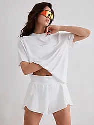 W RUNNING SHORTS - WHITE Model01 Small1x1