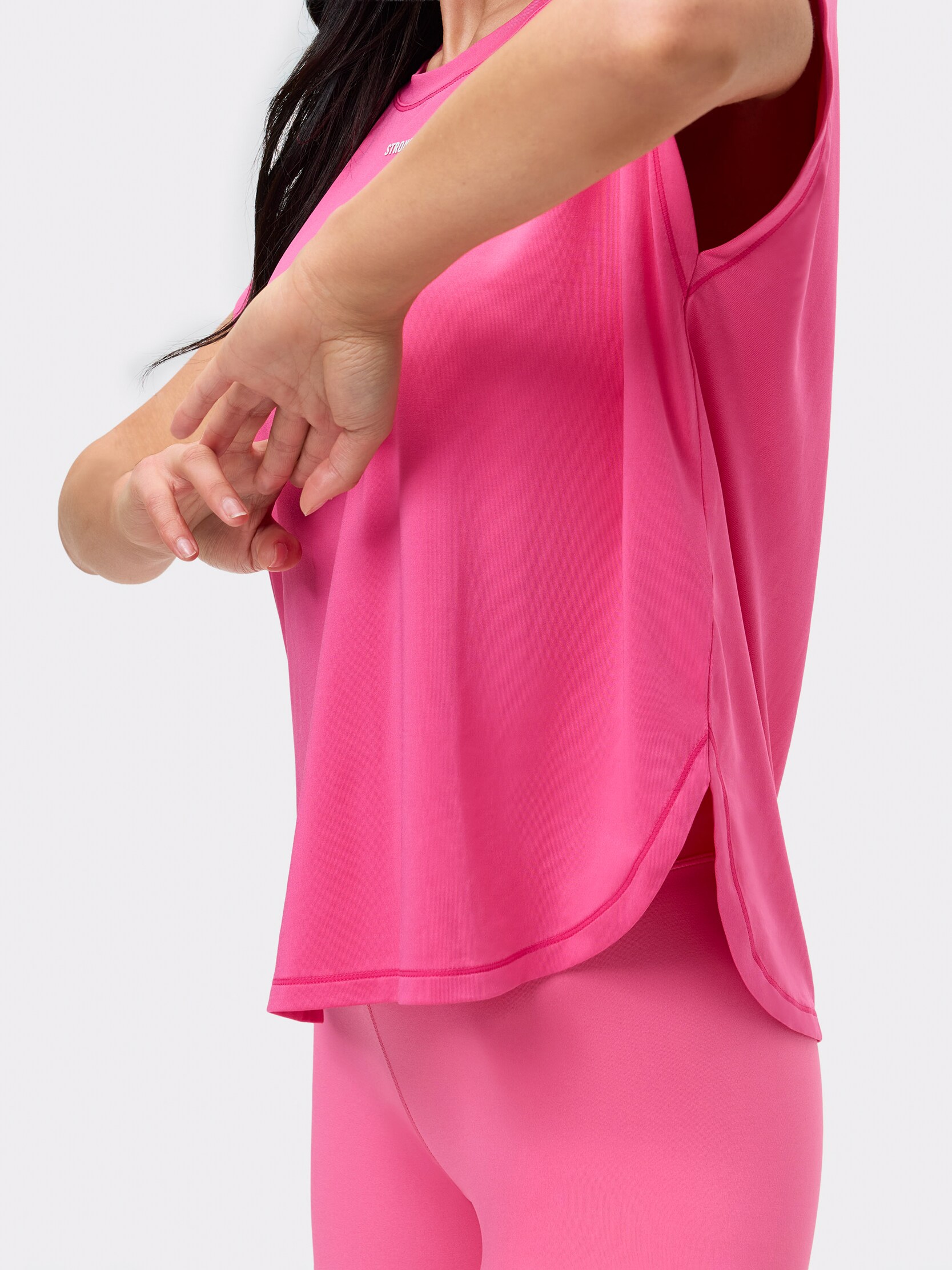 STRONGER, Drop T-shirt