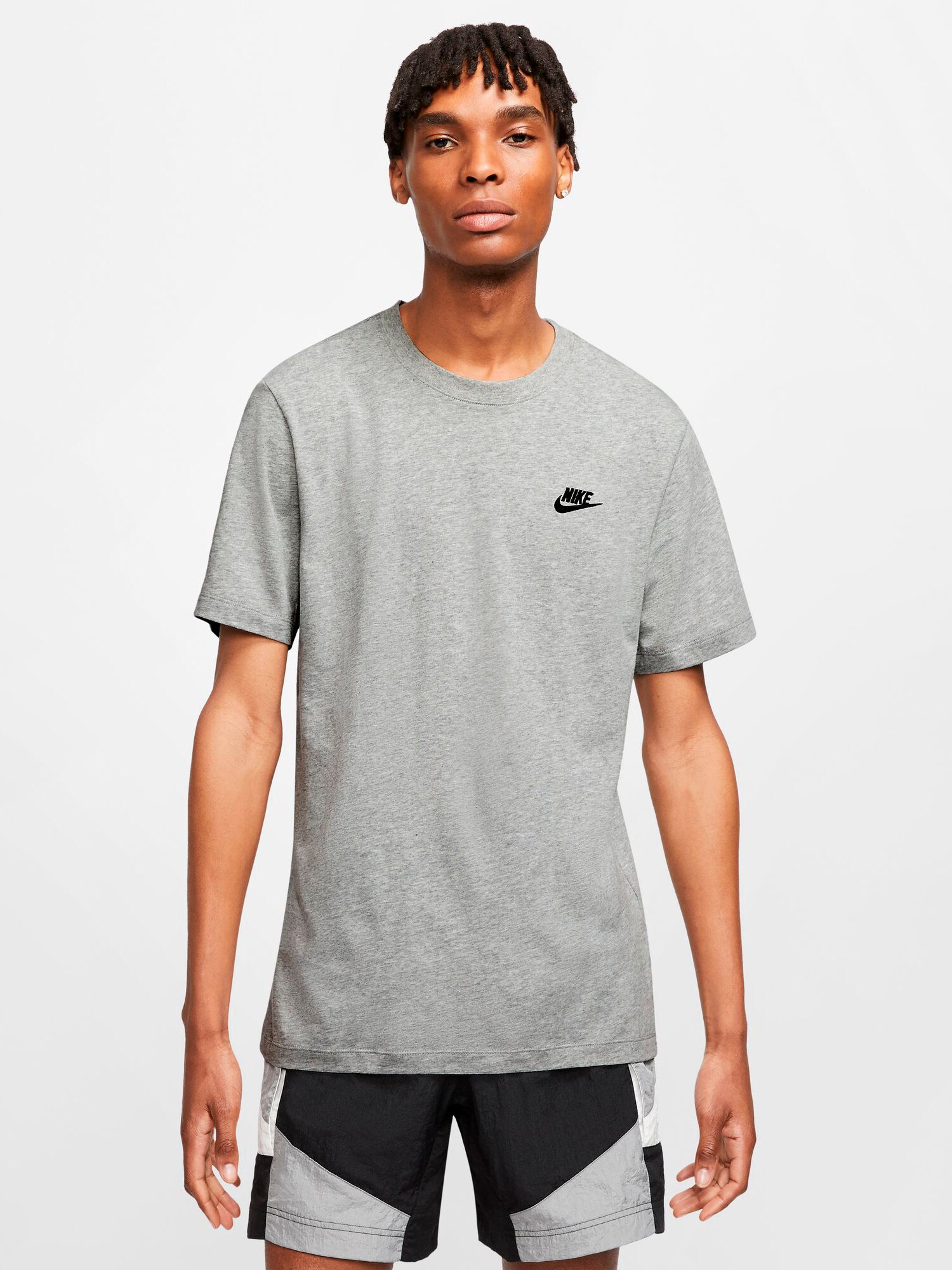 
NIKE, 
NIKE SPORTSWEAR CLUB MEN'S T-SHIRT, 
Detail 1
