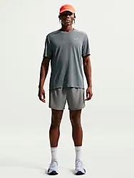 M NK DF UV MILER SS UV SHORT - SMOKE GREY Model01 Small1x1