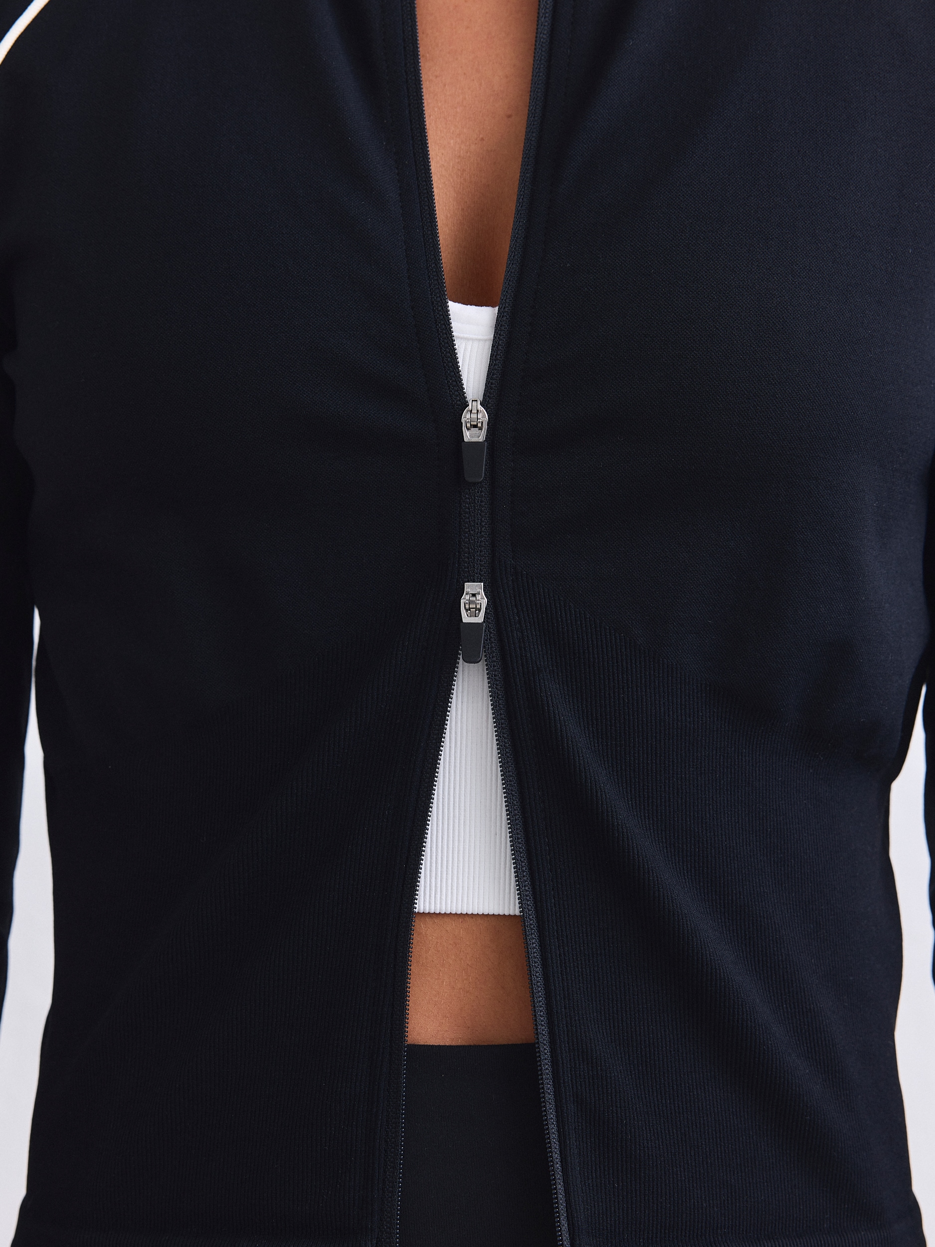 AIM&acute;N, SHAPE SEAMLESS CONTRAST ZIP JACKET