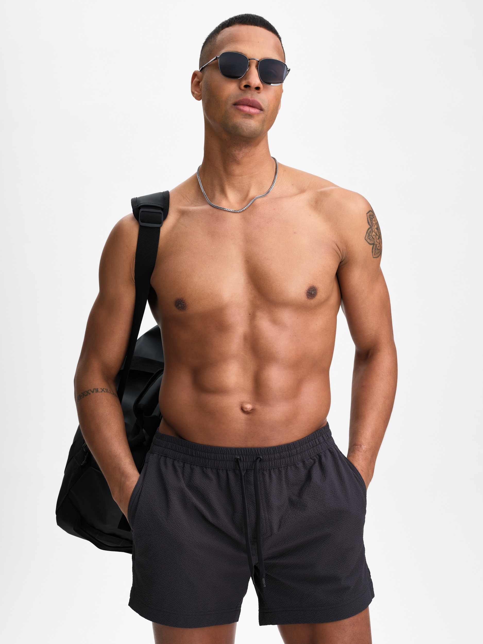 
SOC, 
M Wave Shorts, 
Detail 1
