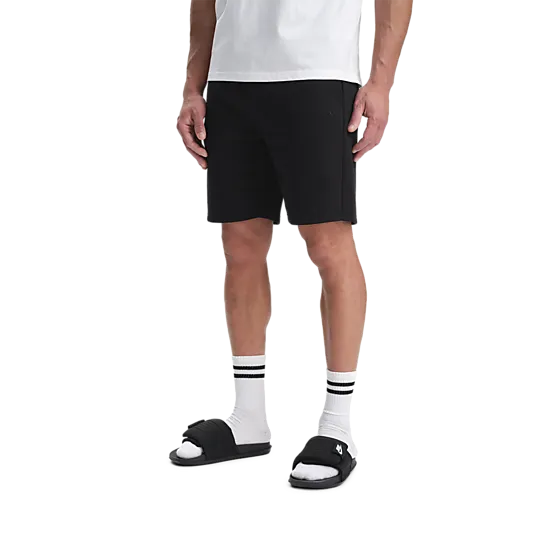 402878102101 SOC M Core Sweat Shorts 402878102101 SOC M Core Sweat Shorts Model01 Detail