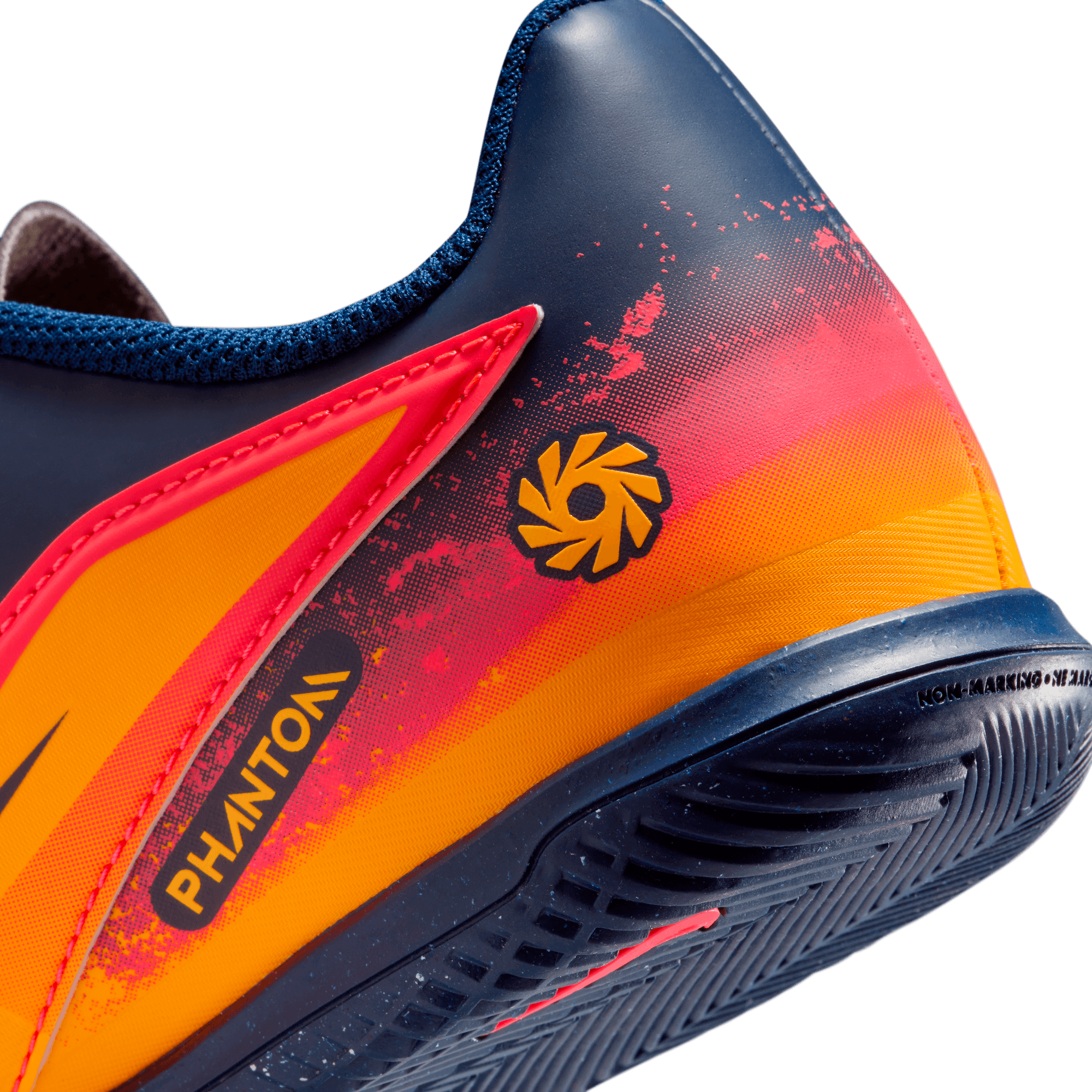 NIKE, Jr Phantom 6 Low Club Ic Eh